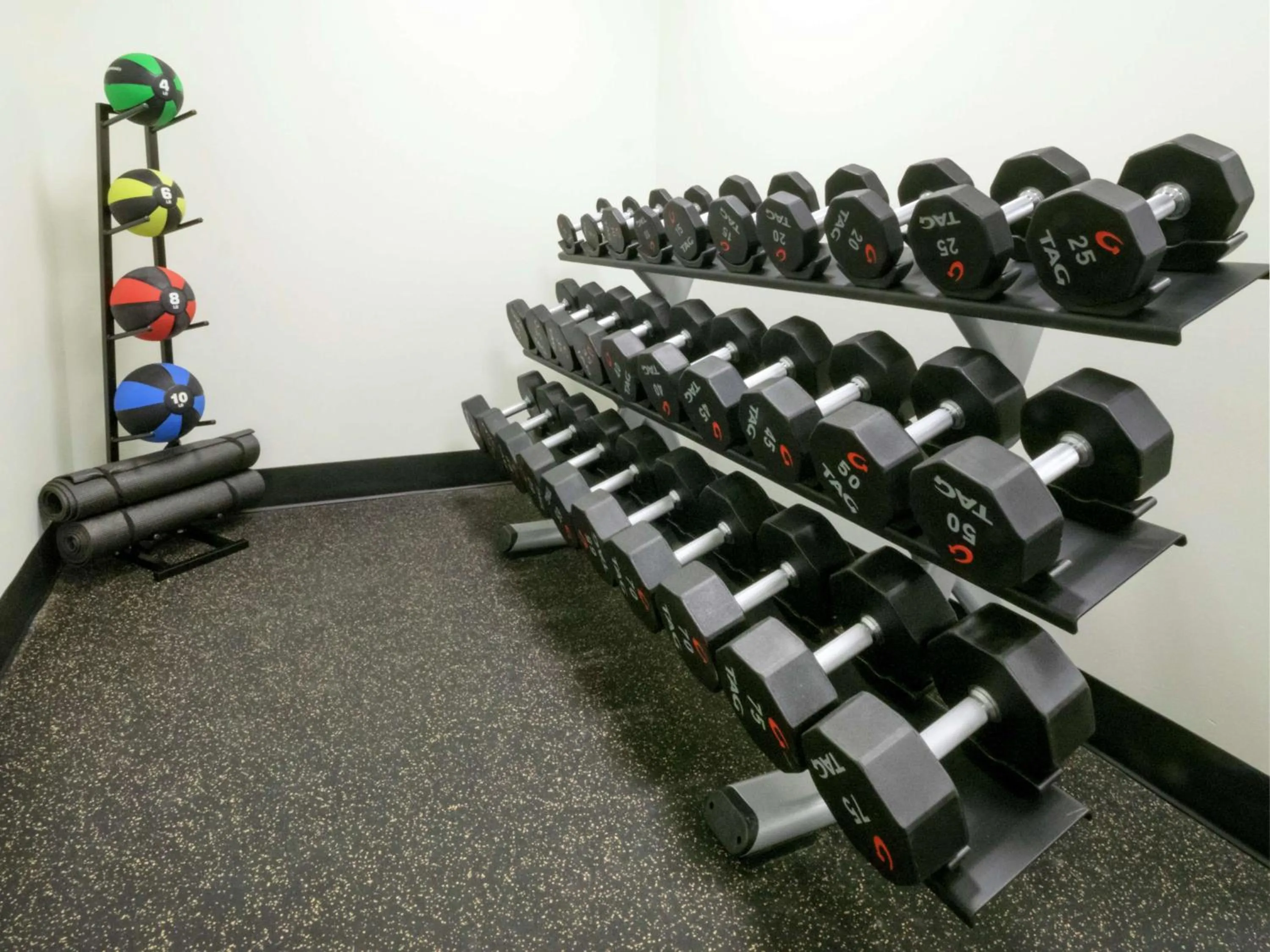 Fitness centre/facilities in Doubletree By Hilton Jamestown, Ny