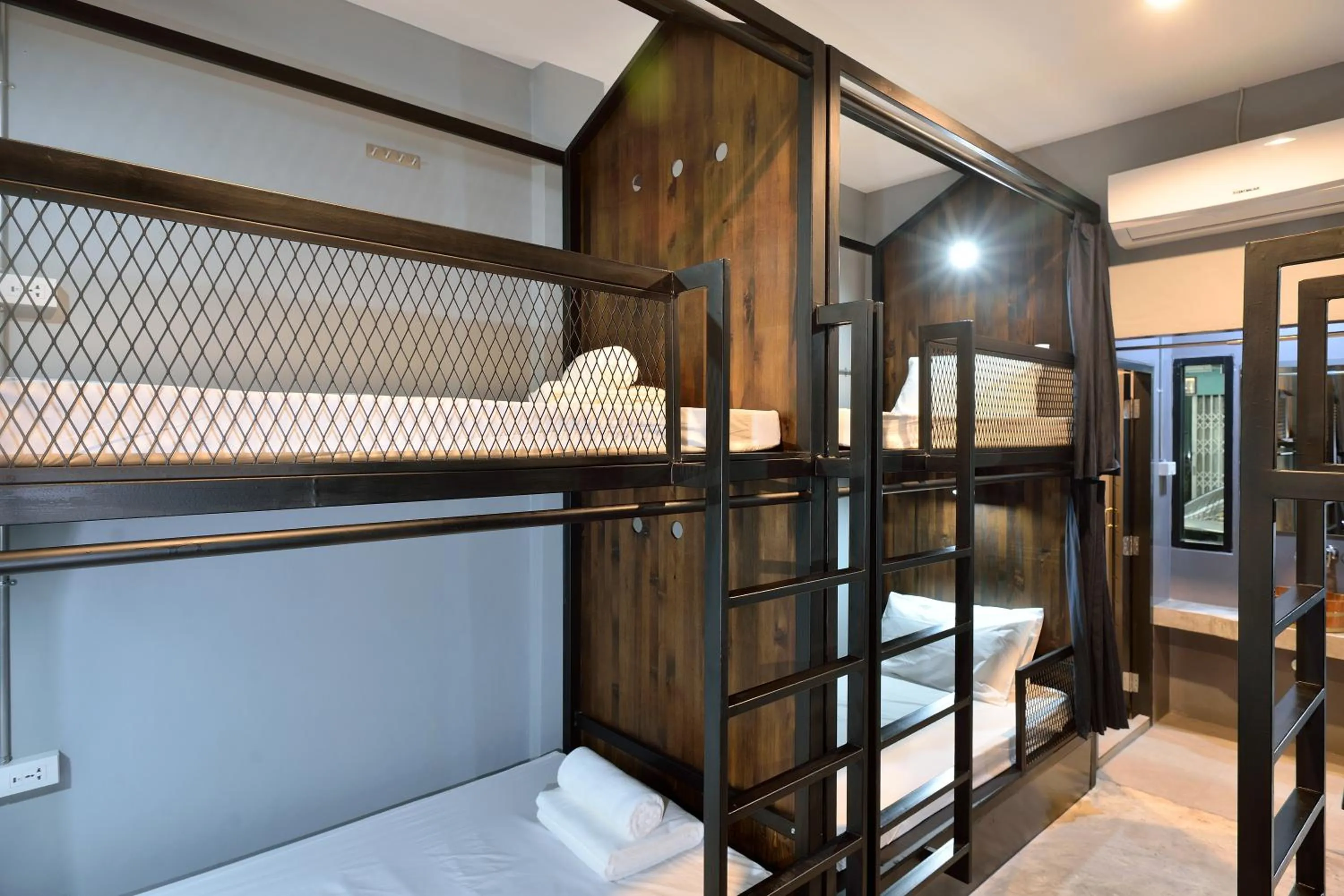 Photo of the whole room, Bed in Castle Black Bangkok