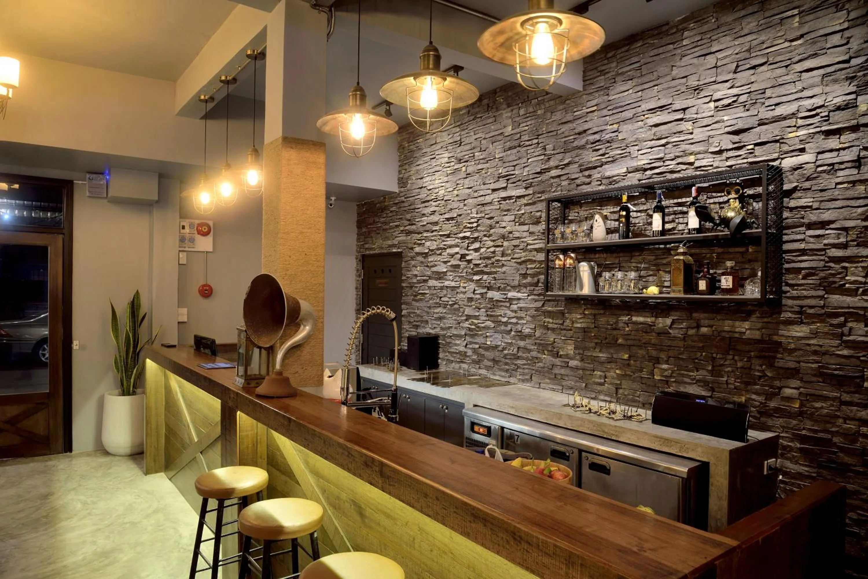 Lounge or bar in Castle Black Bangkok