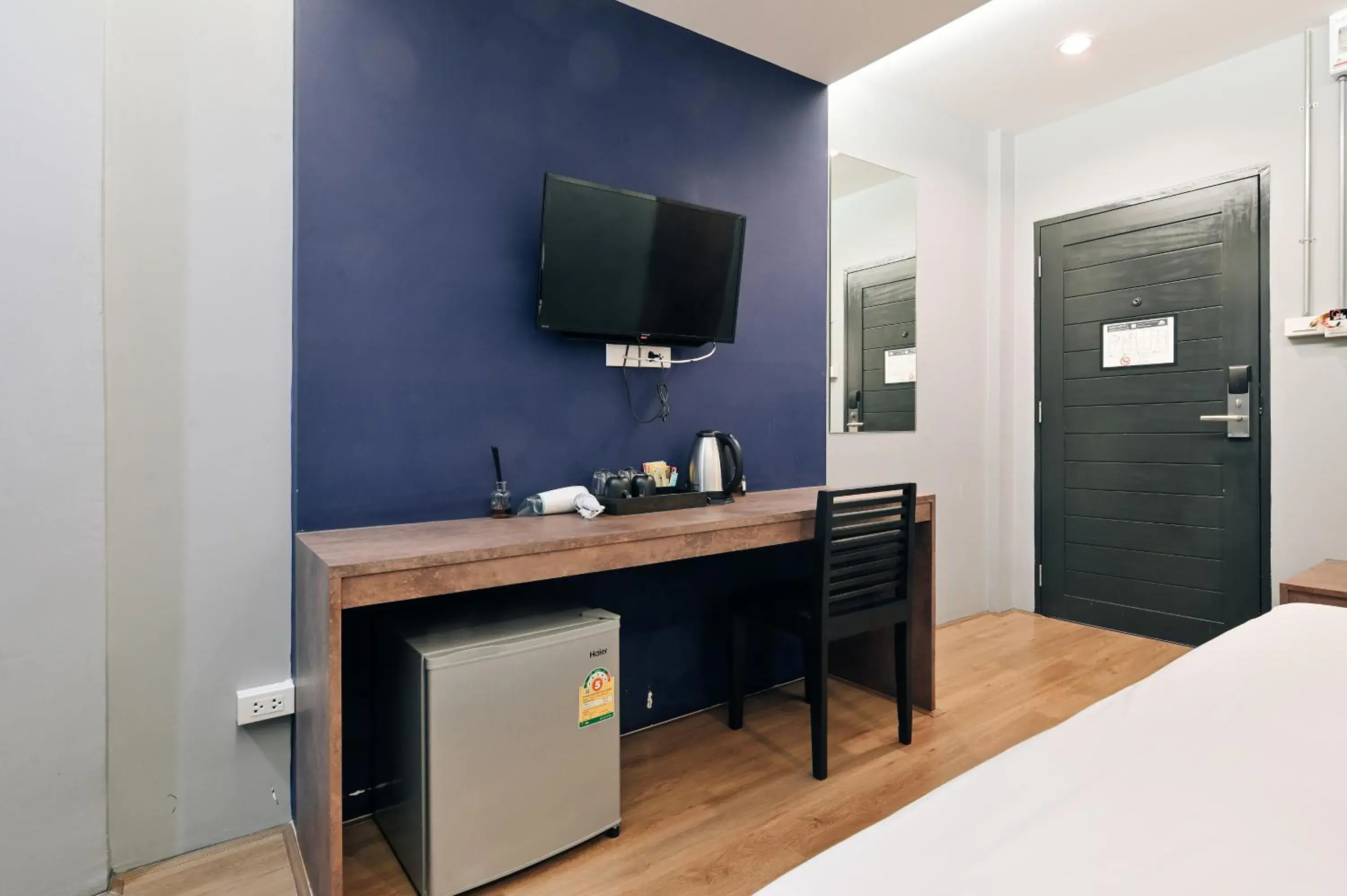 TV and multimedia, Bed in Castle Black Bangkok TV and multimedia, Bed in Castle Black Bangkok