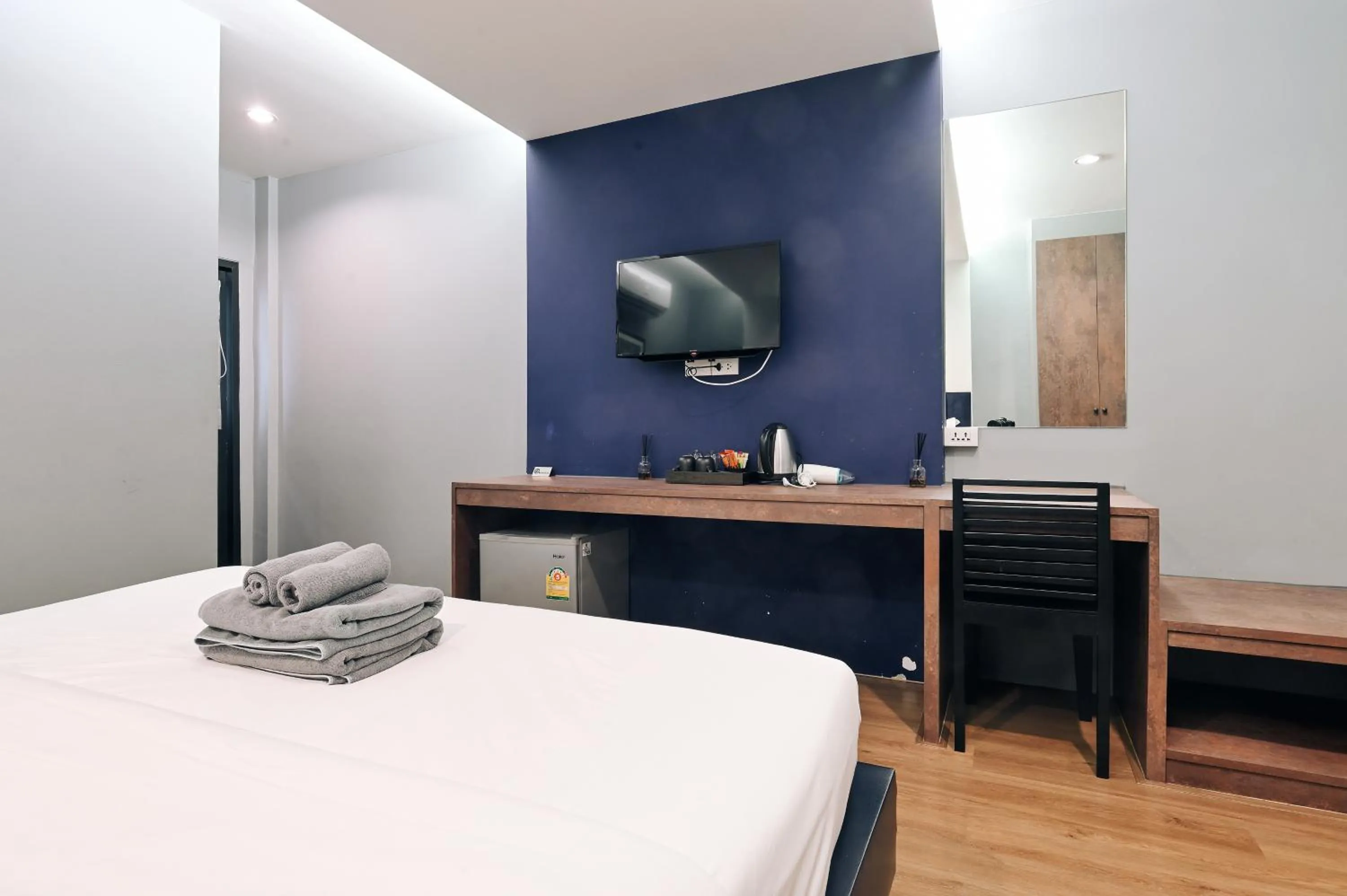 TV and multimedia, Bed in Castle Black Bangkok