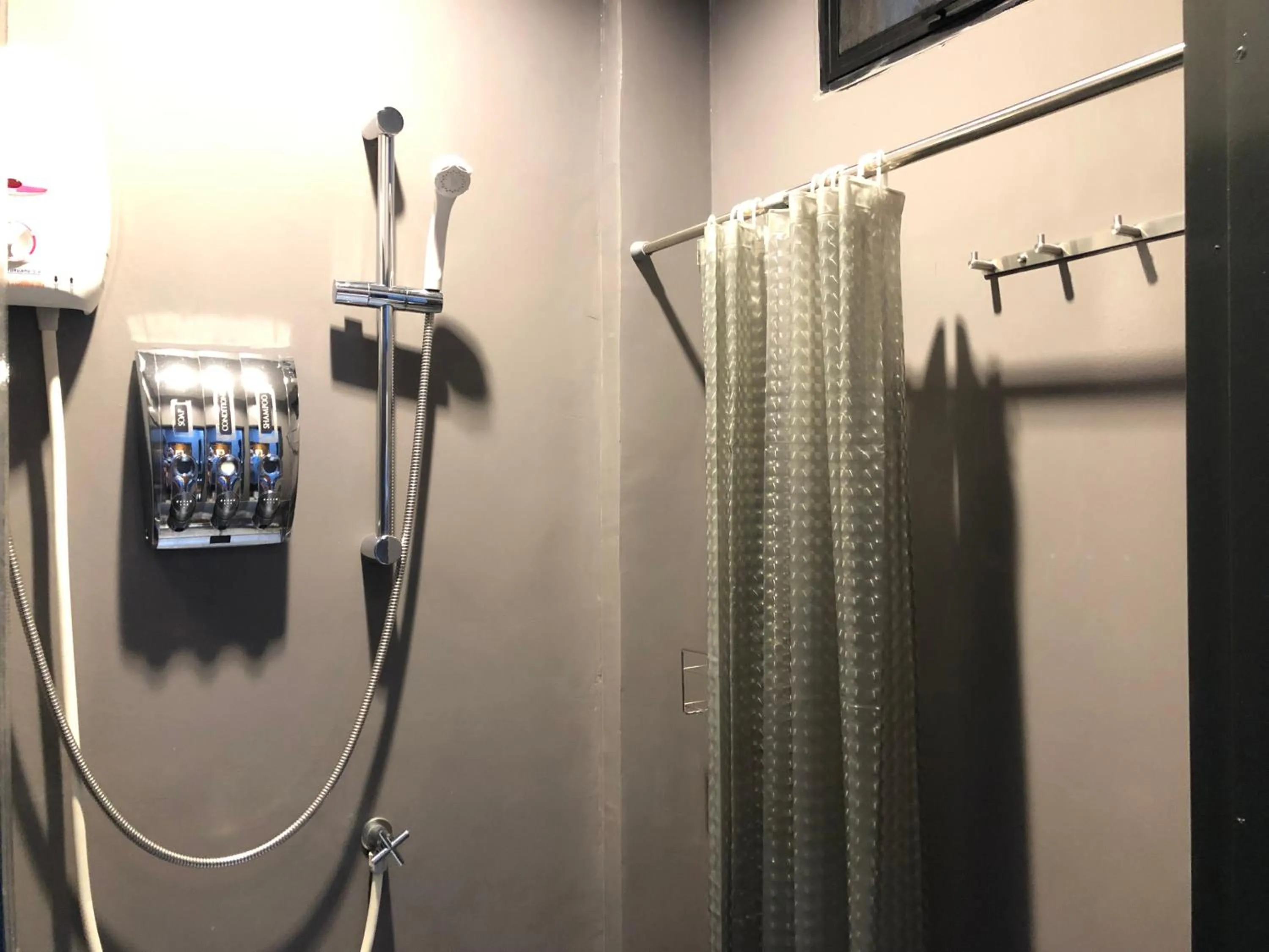 Shower in Castle Black Bangkok