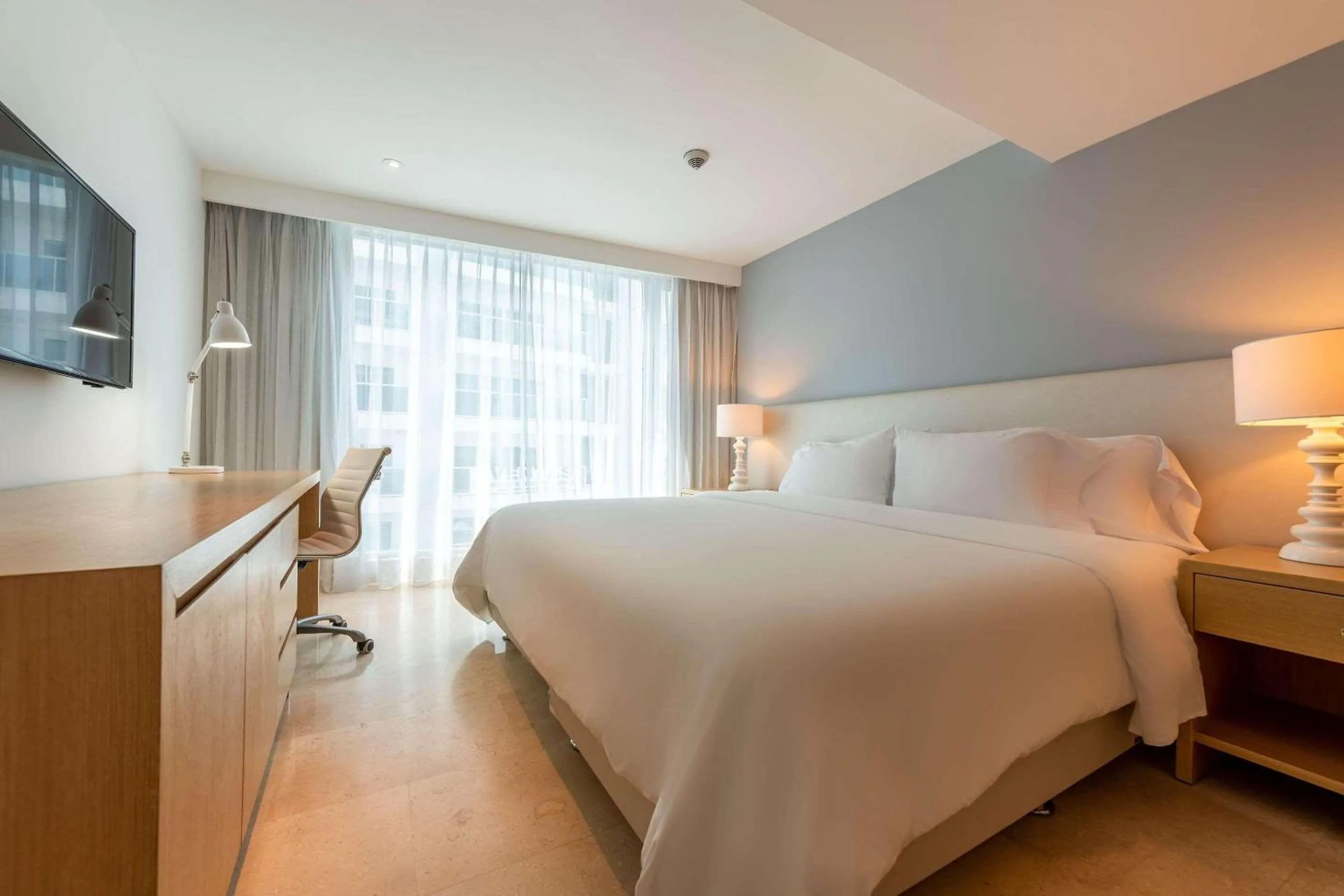 Bedroom, Bed in Radisson Cartagena Ocean Pavillion Hotel