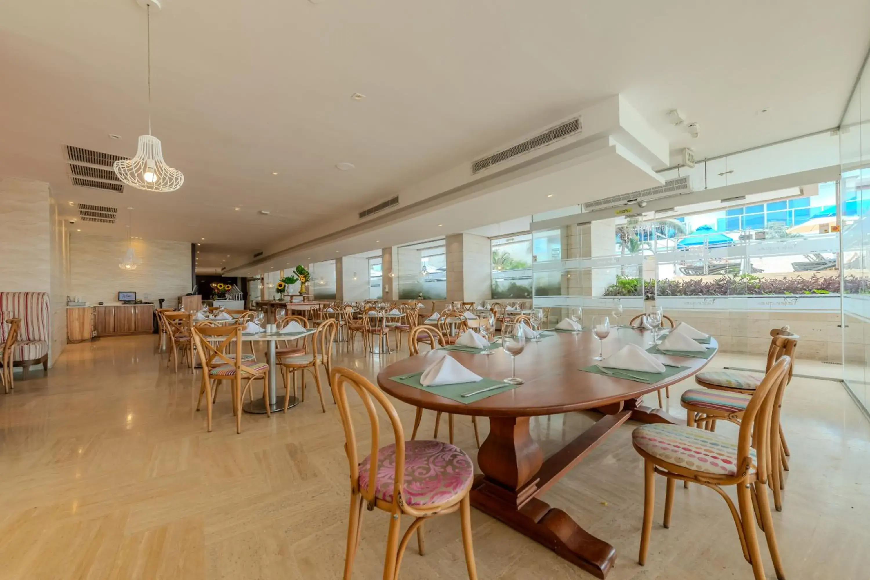 Restaurant/places to eat in Radisson Cartagena Ocean Pavillion Hotel Restaurant/places to eat in Radisson Cartagena Ocean Pavillion Hotel