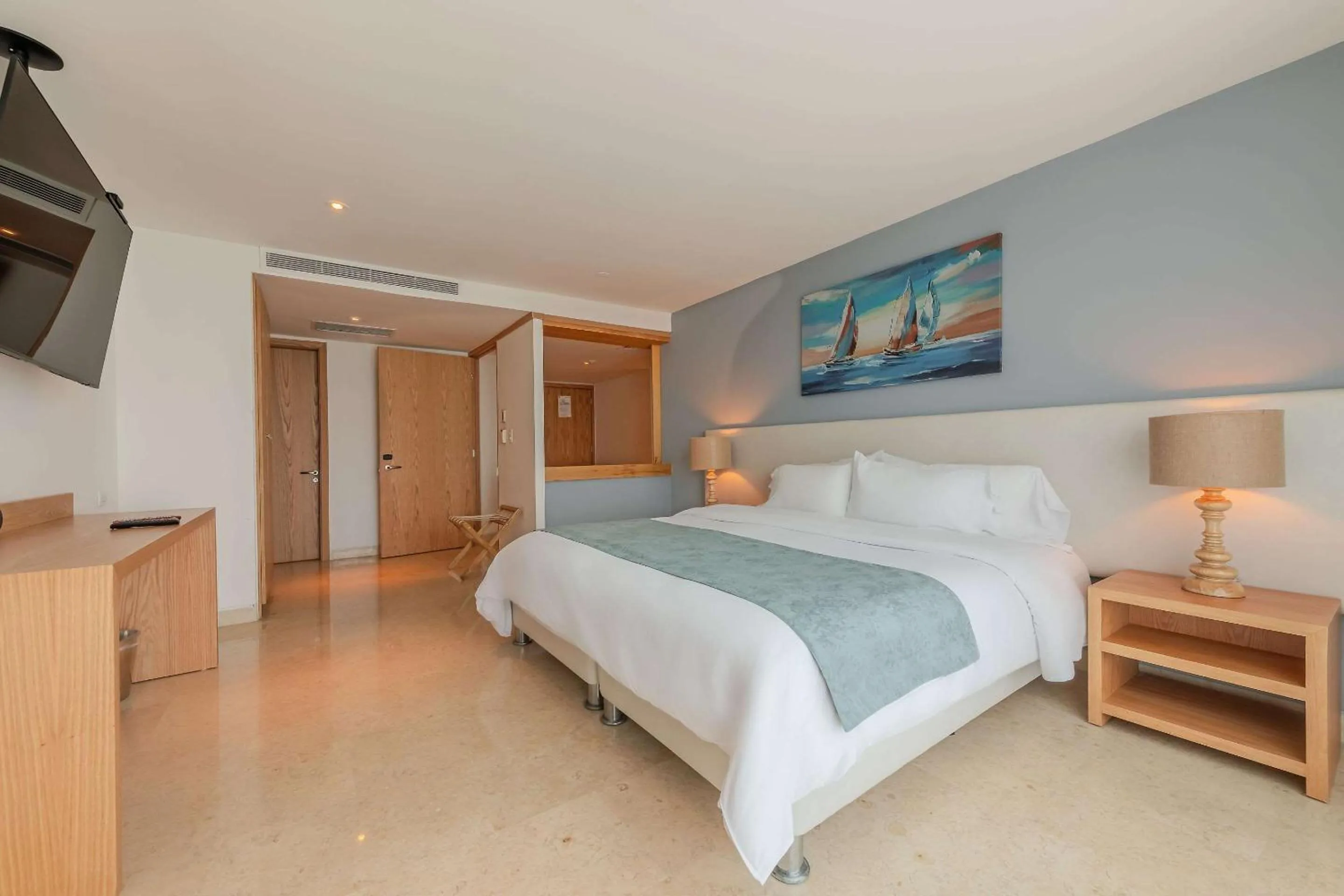 Bedroom, Bed in Radisson Cartagena Ocean Pavillion Hotel