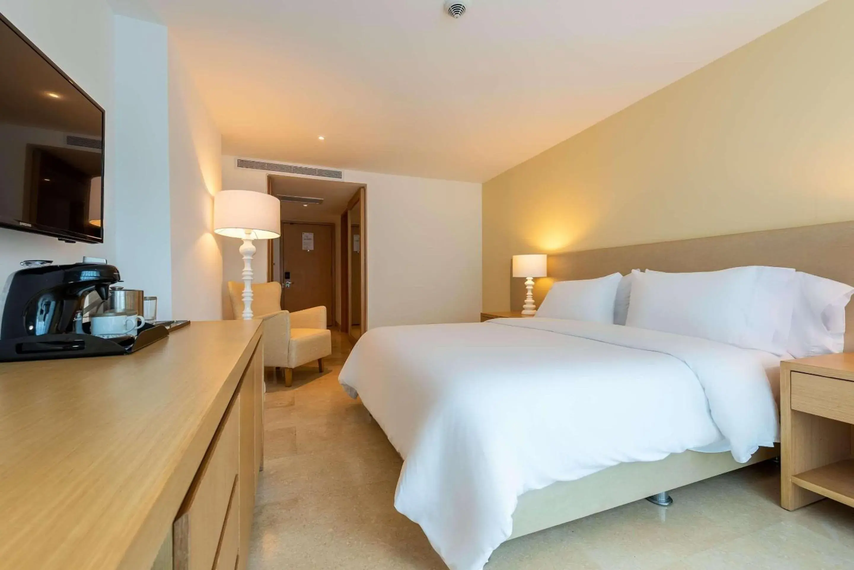 Bedroom, Bed in Radisson Cartagena Ocean Pavillion Hotel Bedroom, Bed in Radisson Cartagena Ocean Pavillion Hotel