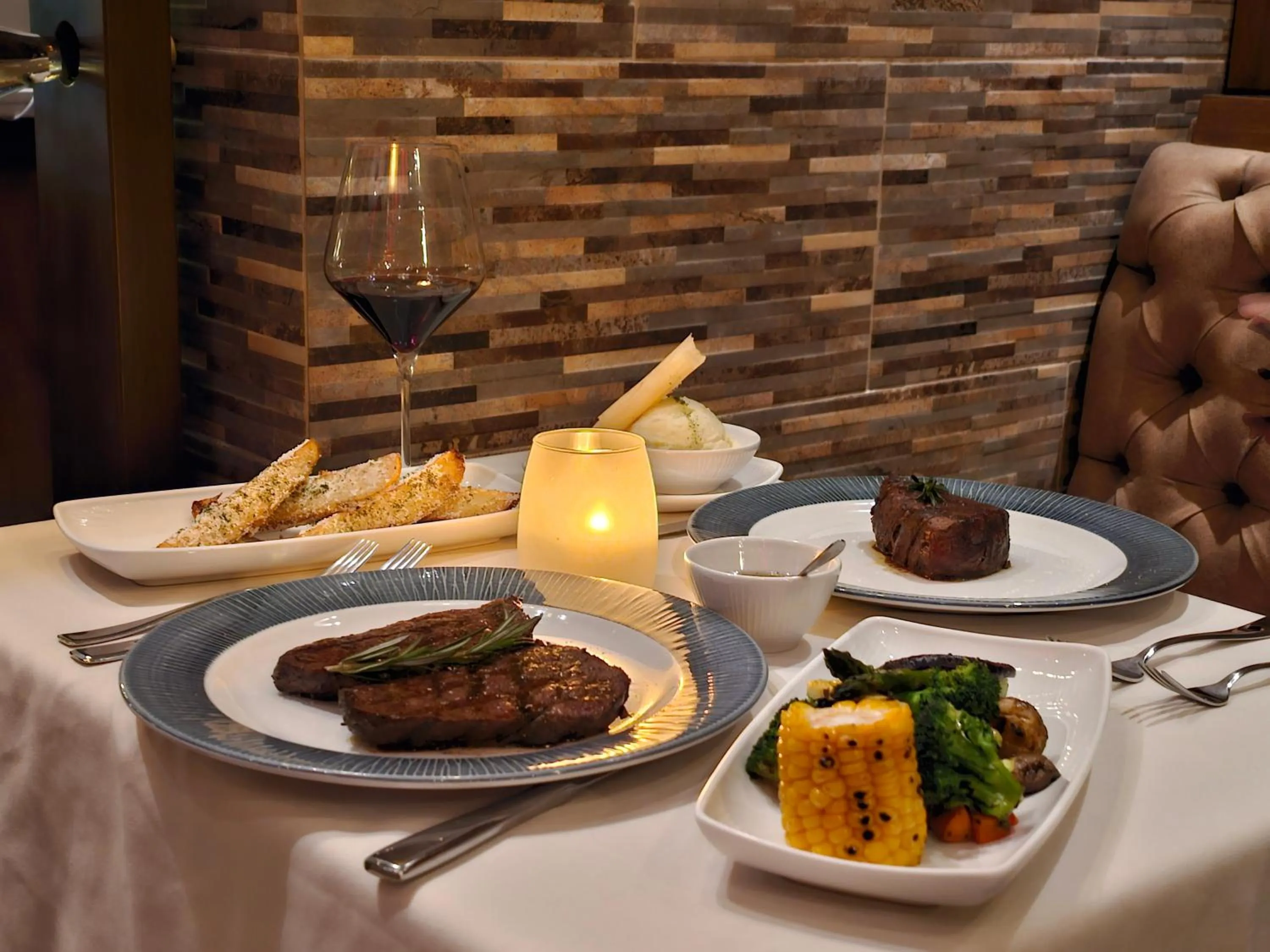 Restaurant/places to eat in Simpson Bay Resort Marina & Spa