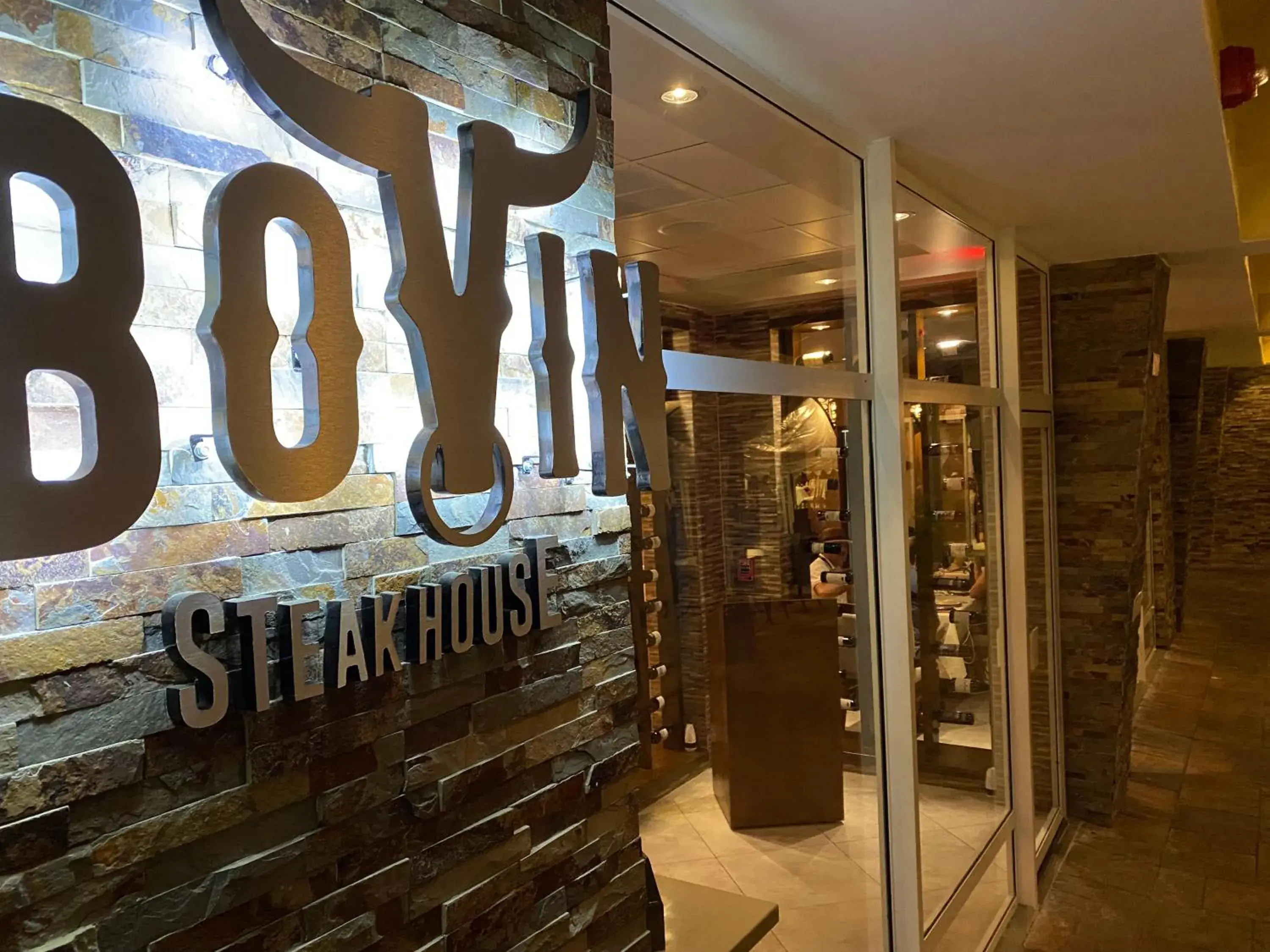 Restaurant/places to eat in Simpson Bay Resort Marina & Spa Restaurant/places to eat in Simpson Bay Resort Marina & Spa