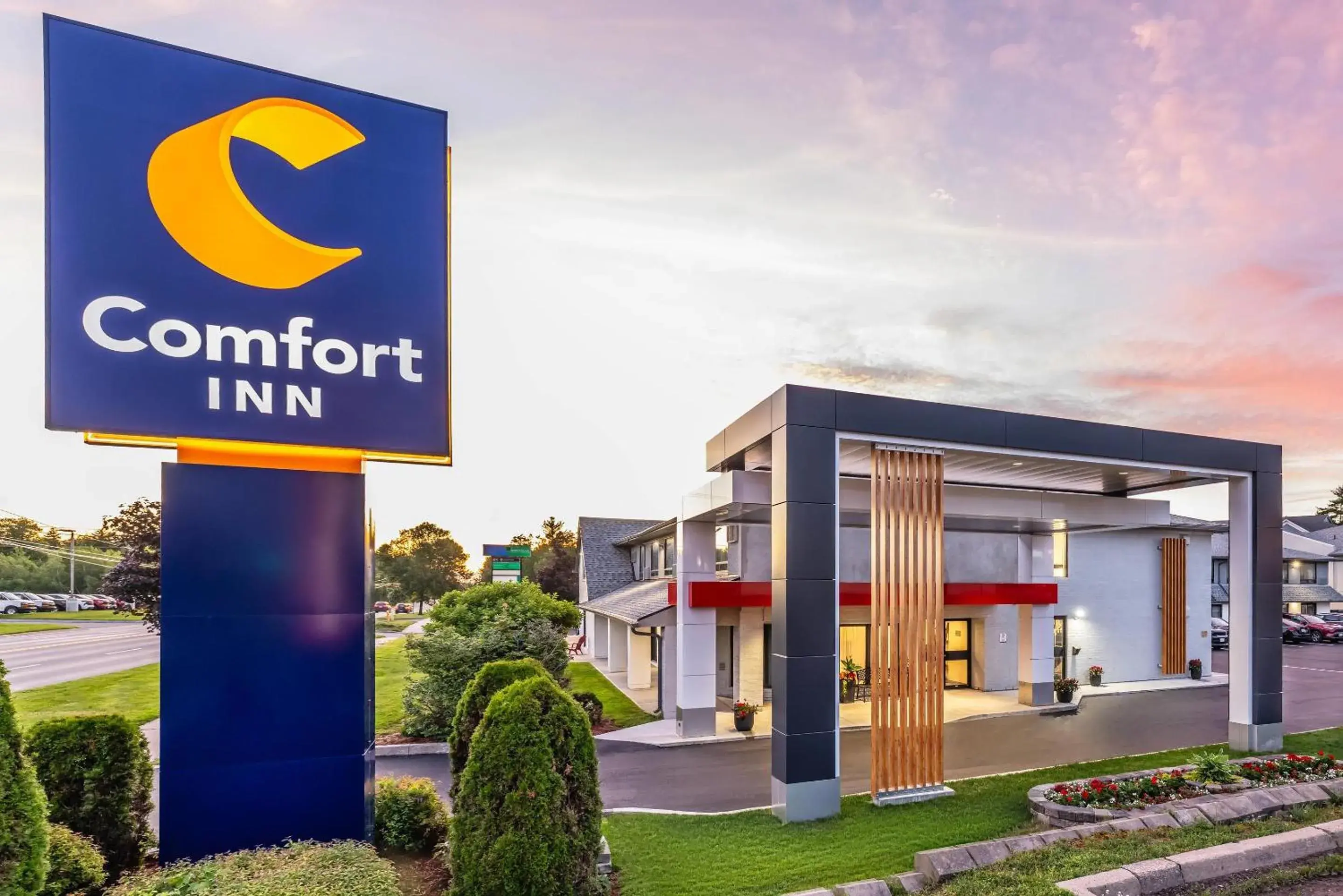 Property building in Comfort Inn Property building in Comfort Inn