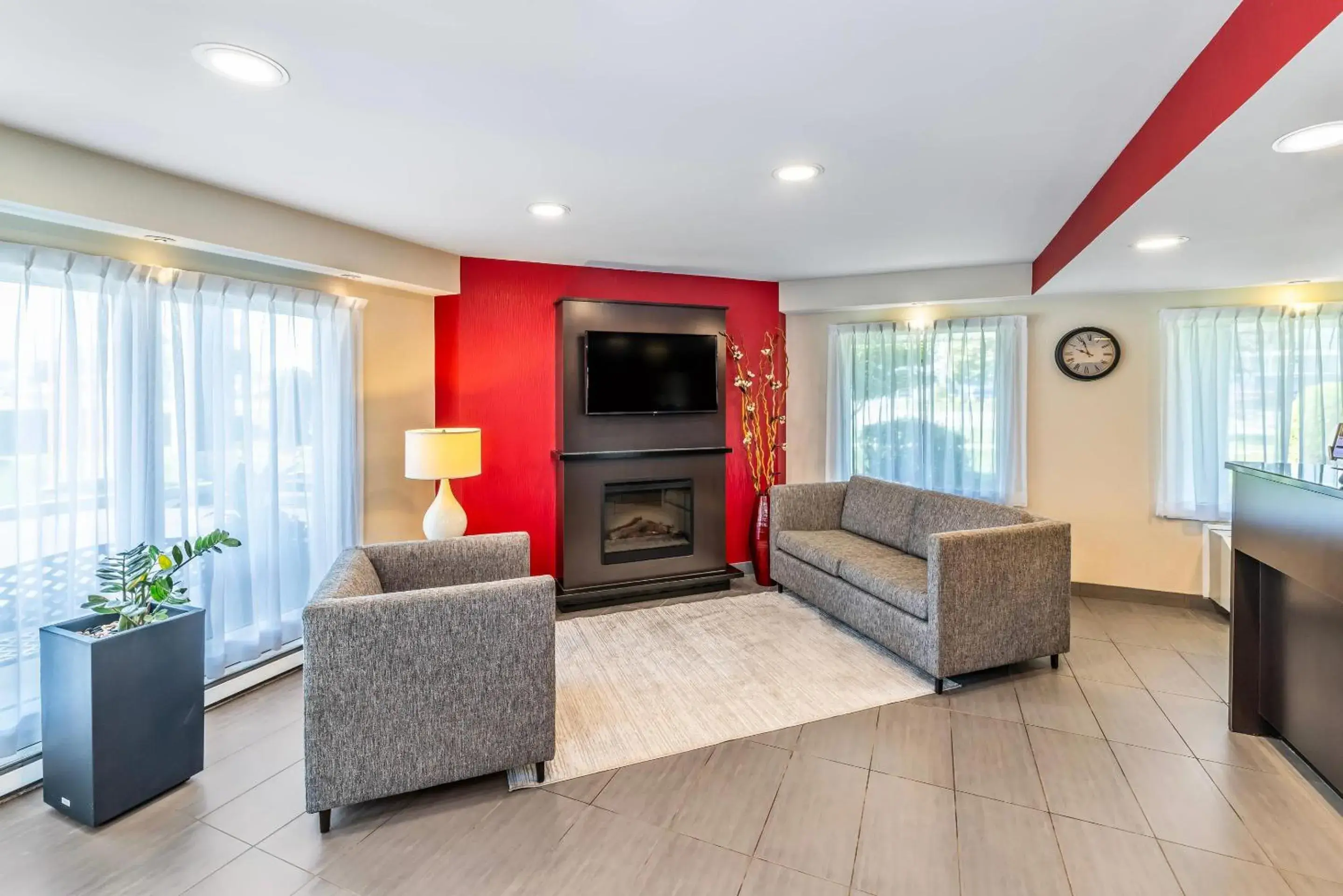 Lobby or reception in Comfort Inn Lobby or reception in Comfort Inn