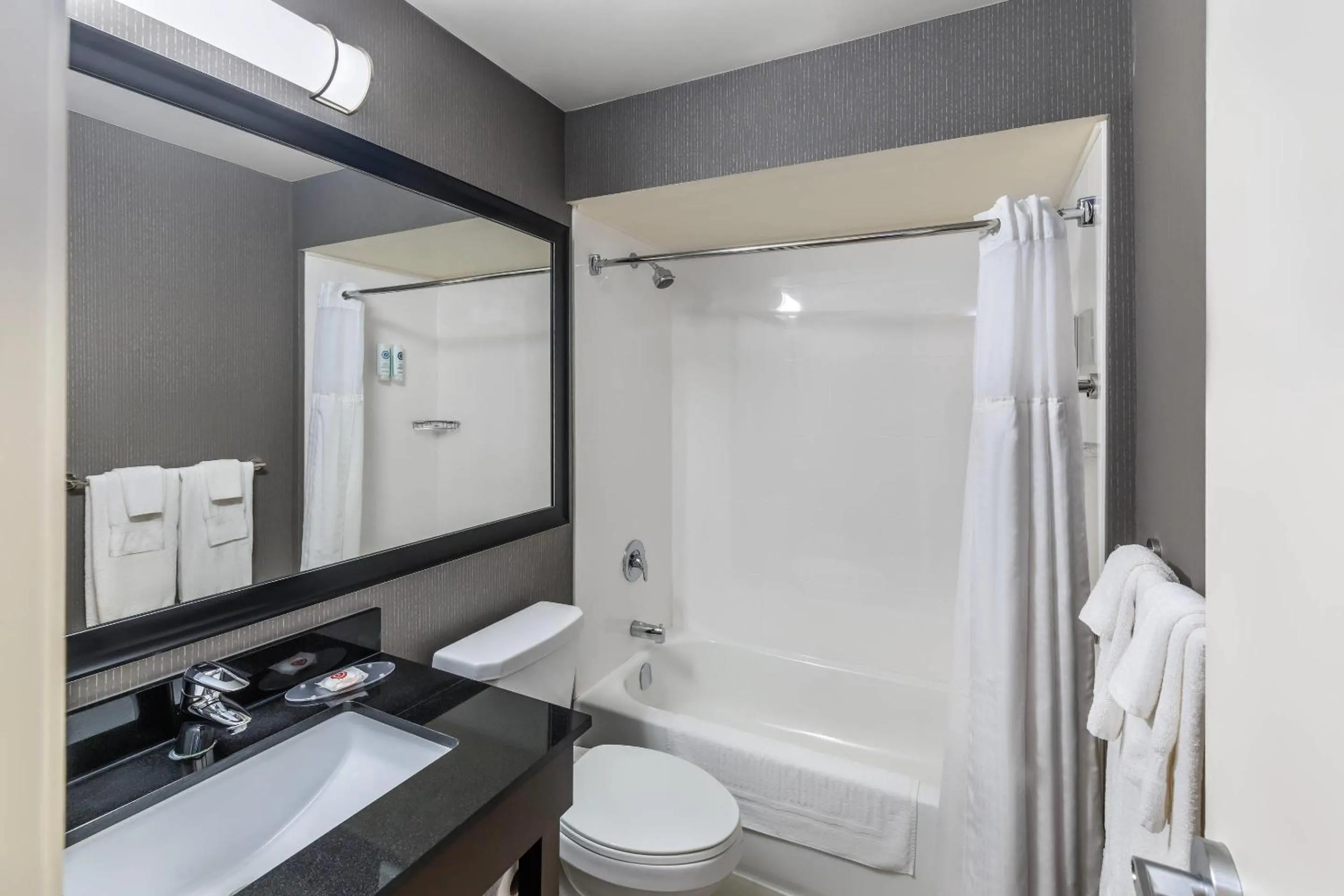 Bedroom in Comfort Inn