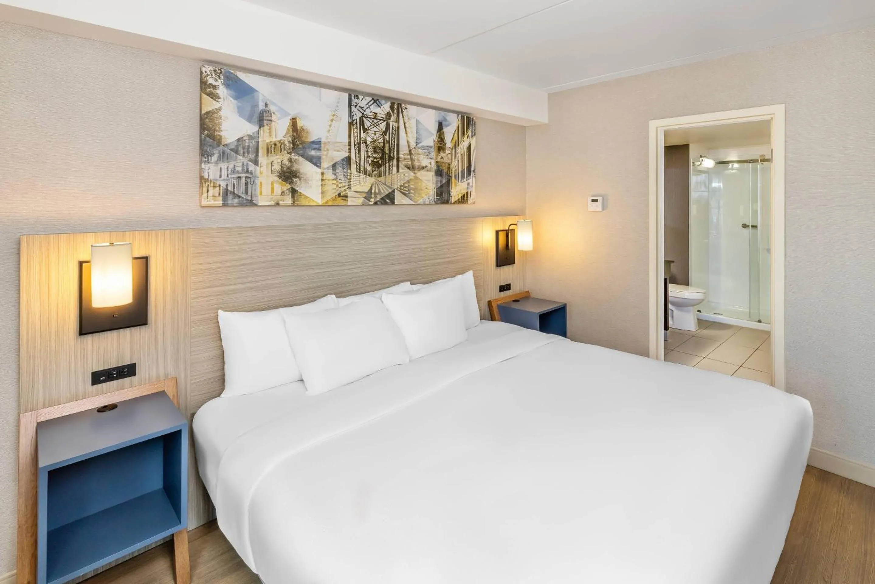 Bedroom, Bed in Comfort Inn