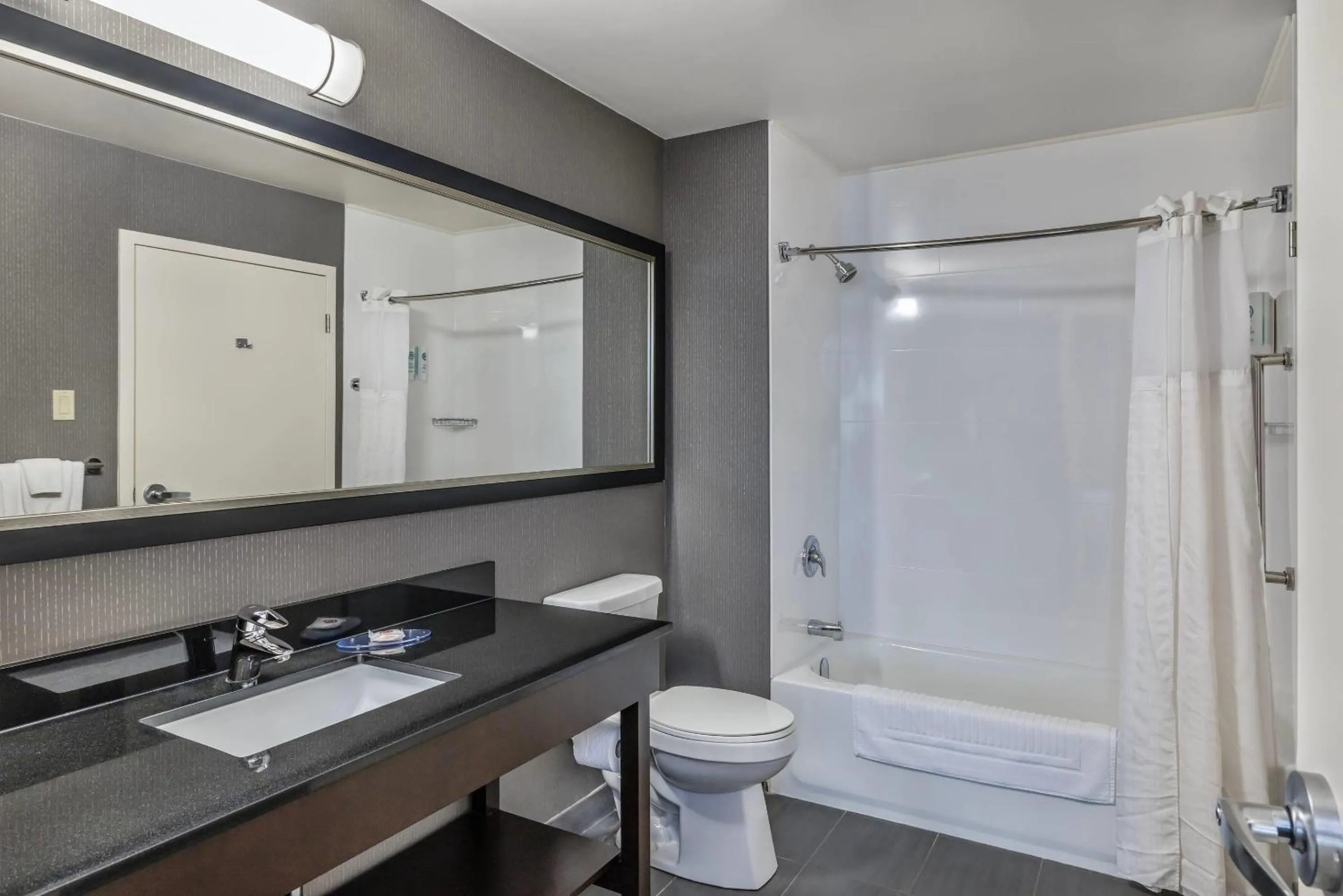 Bedroom in Comfort Inn