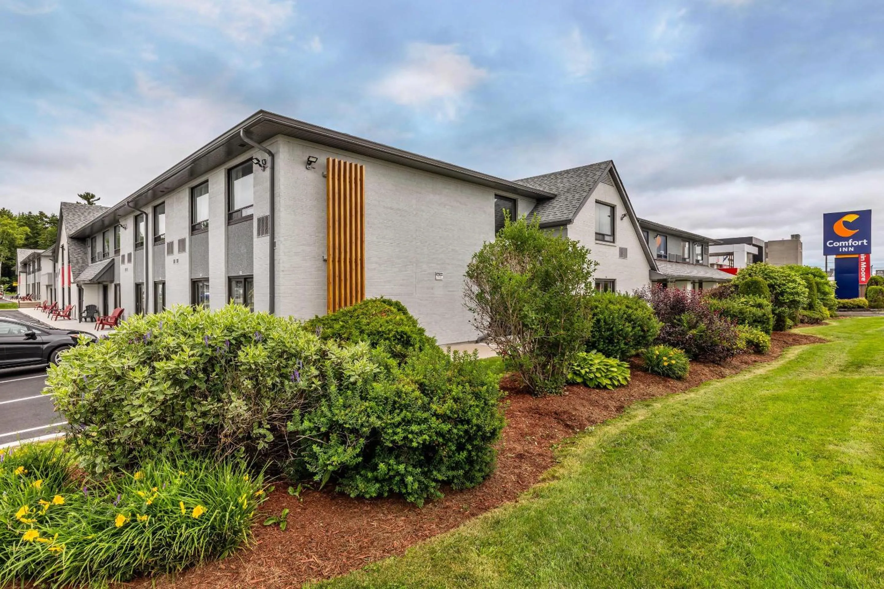 Property building in Comfort Inn