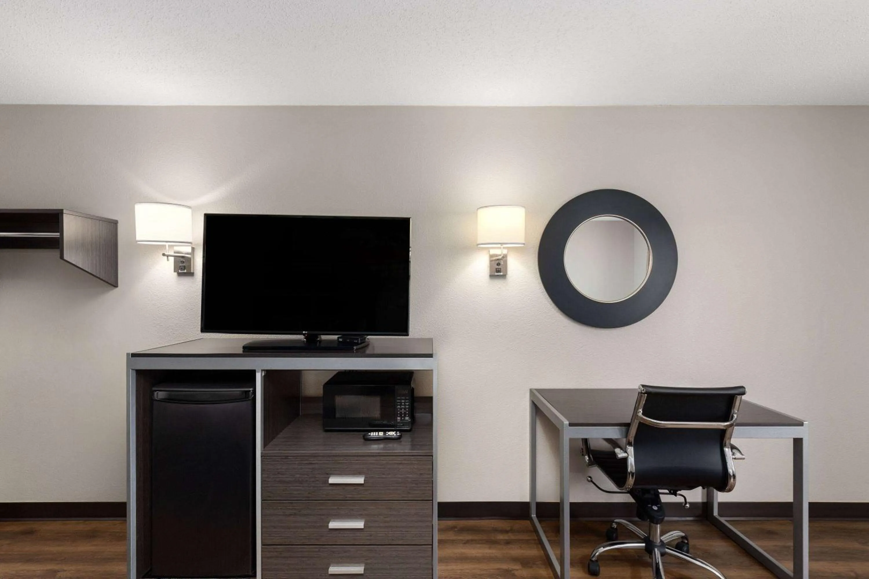 Photo of the whole room in Days Inn by Wyndham Childersburg