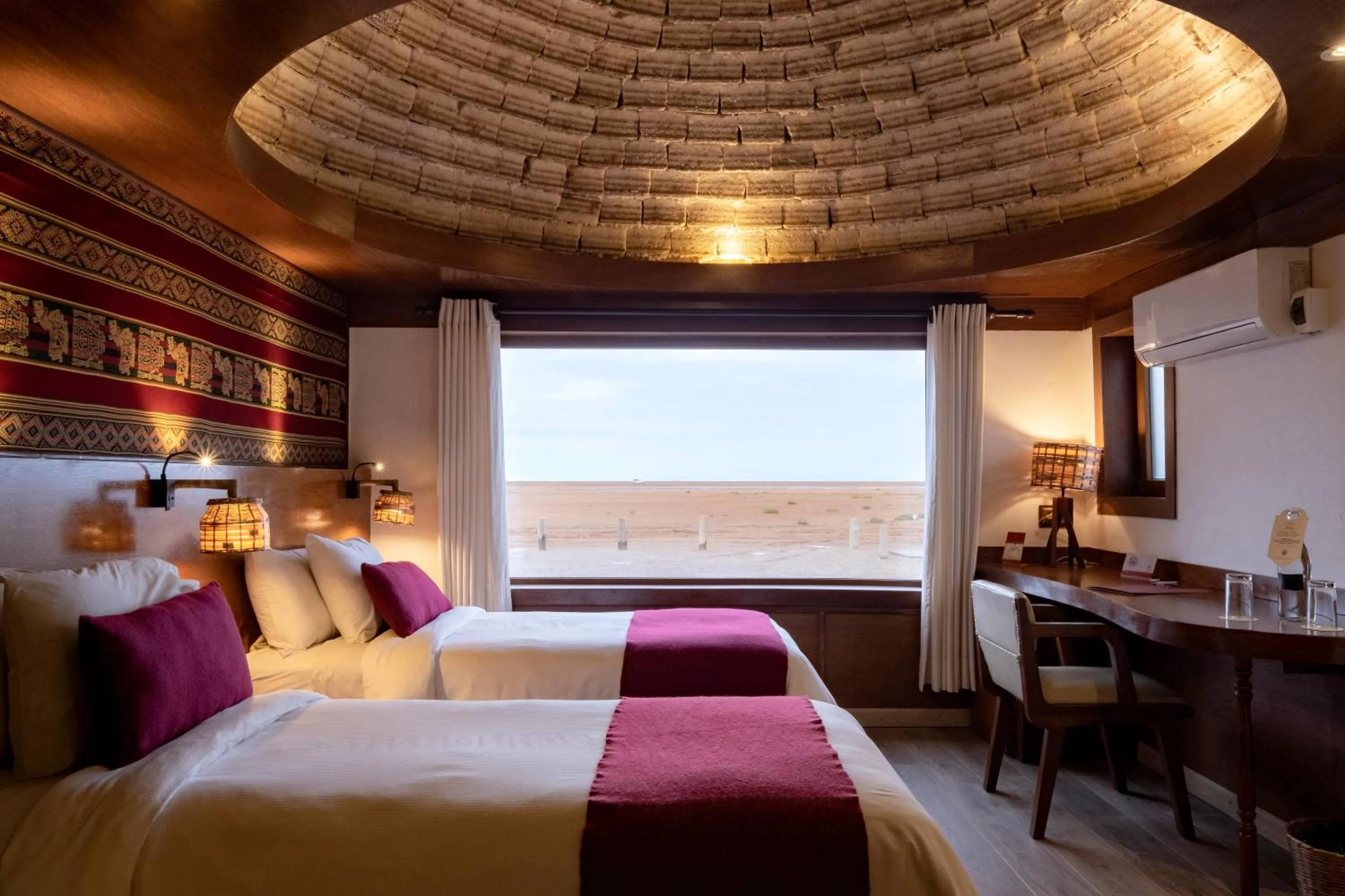 Bedroom, Bed in Hotel Palacio de Sal