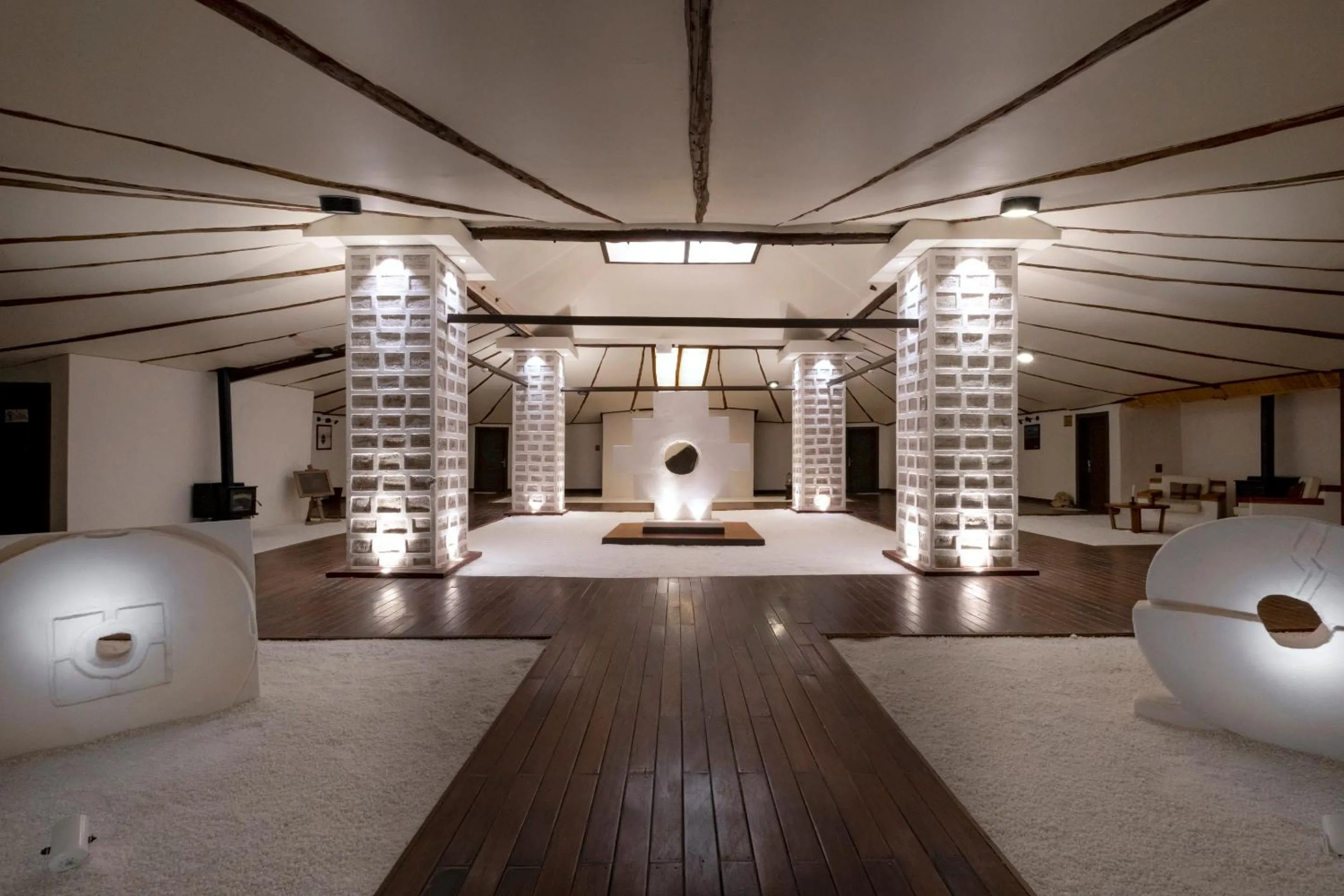 Property building in Hotel Palacio de Sal