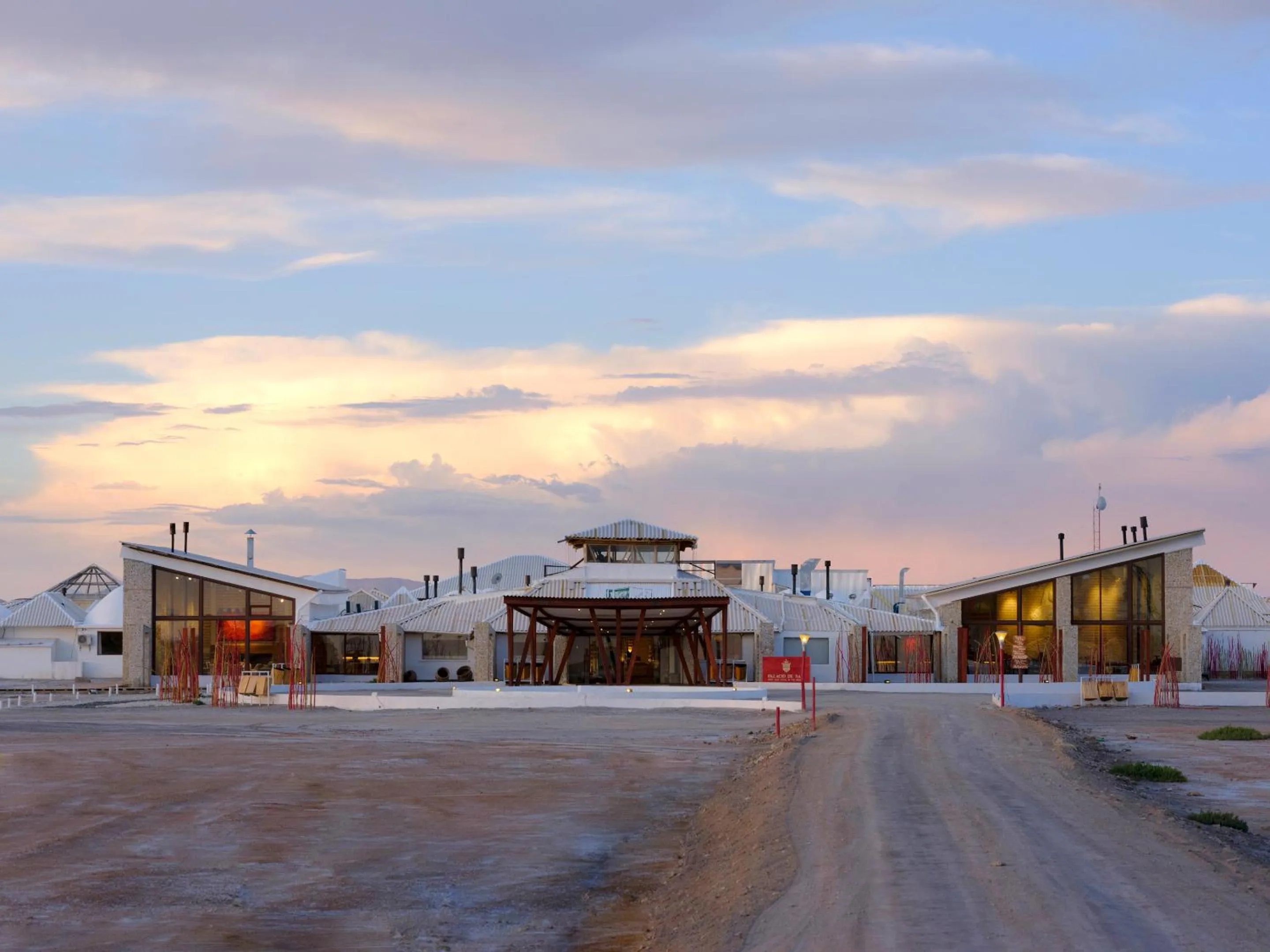 Property building in Hotel Palacio de Sal