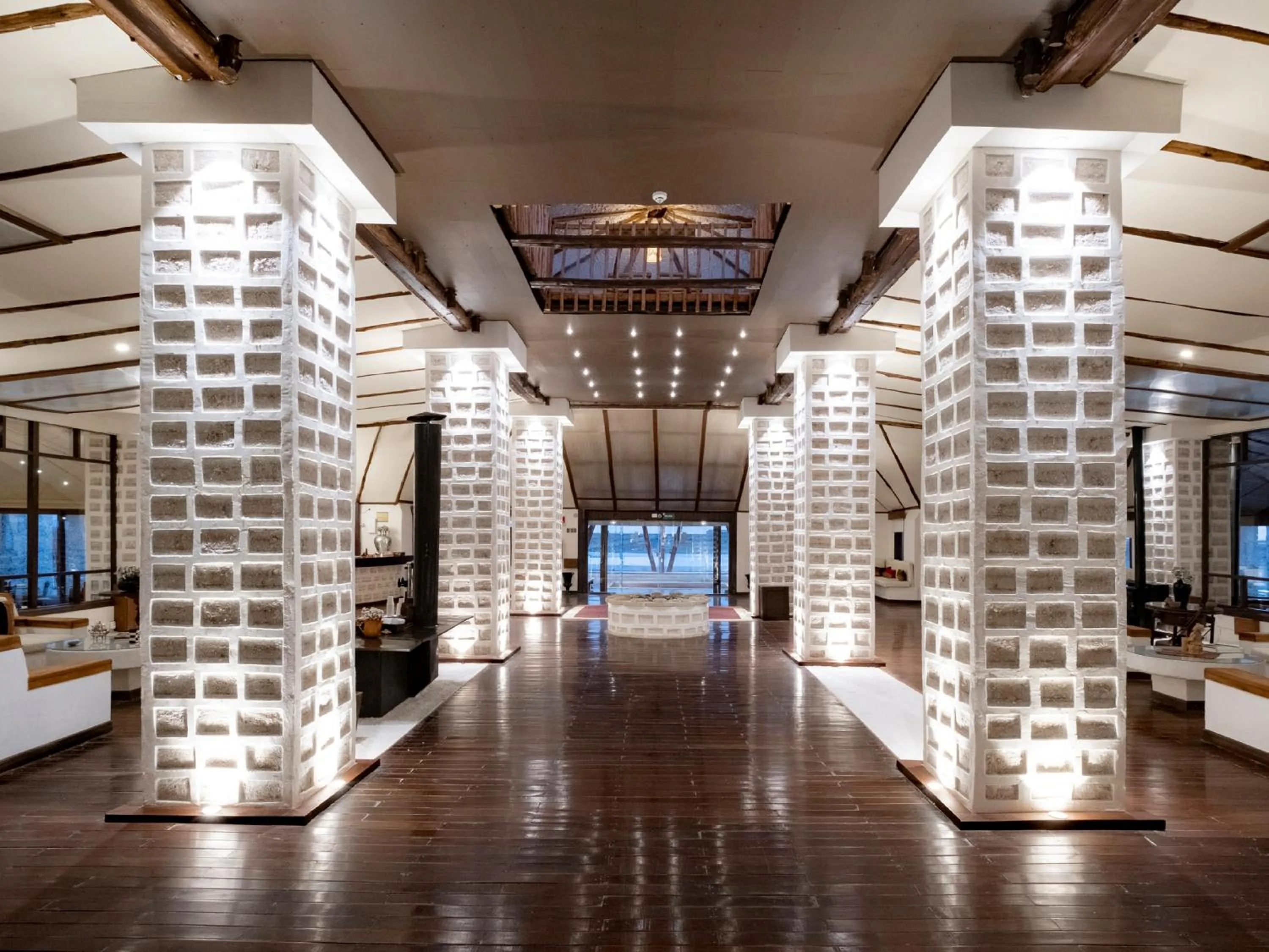 Property building in Hotel Palacio de Sal