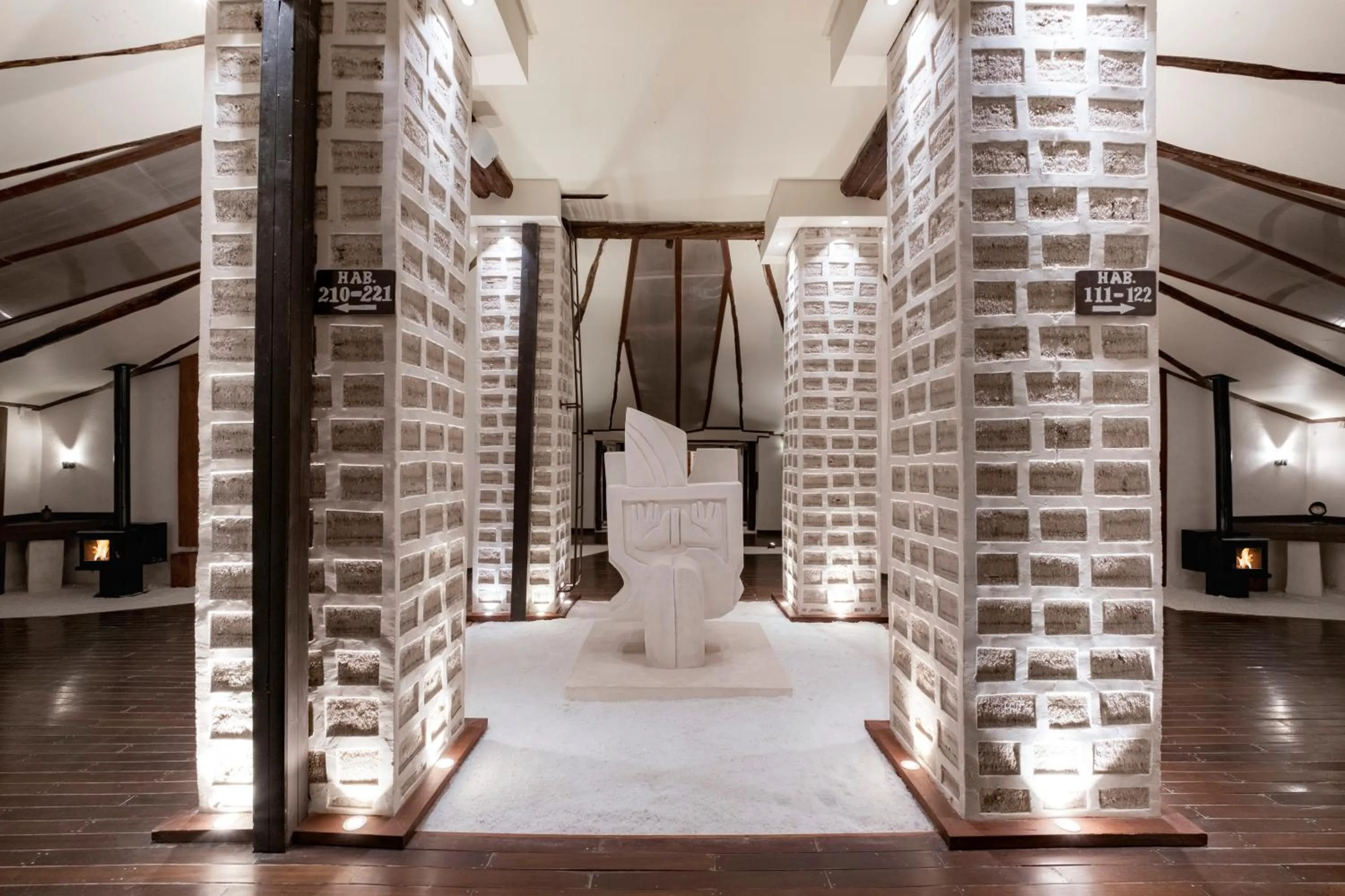 Area and facilities, Bed in Hotel Palacio de Sal