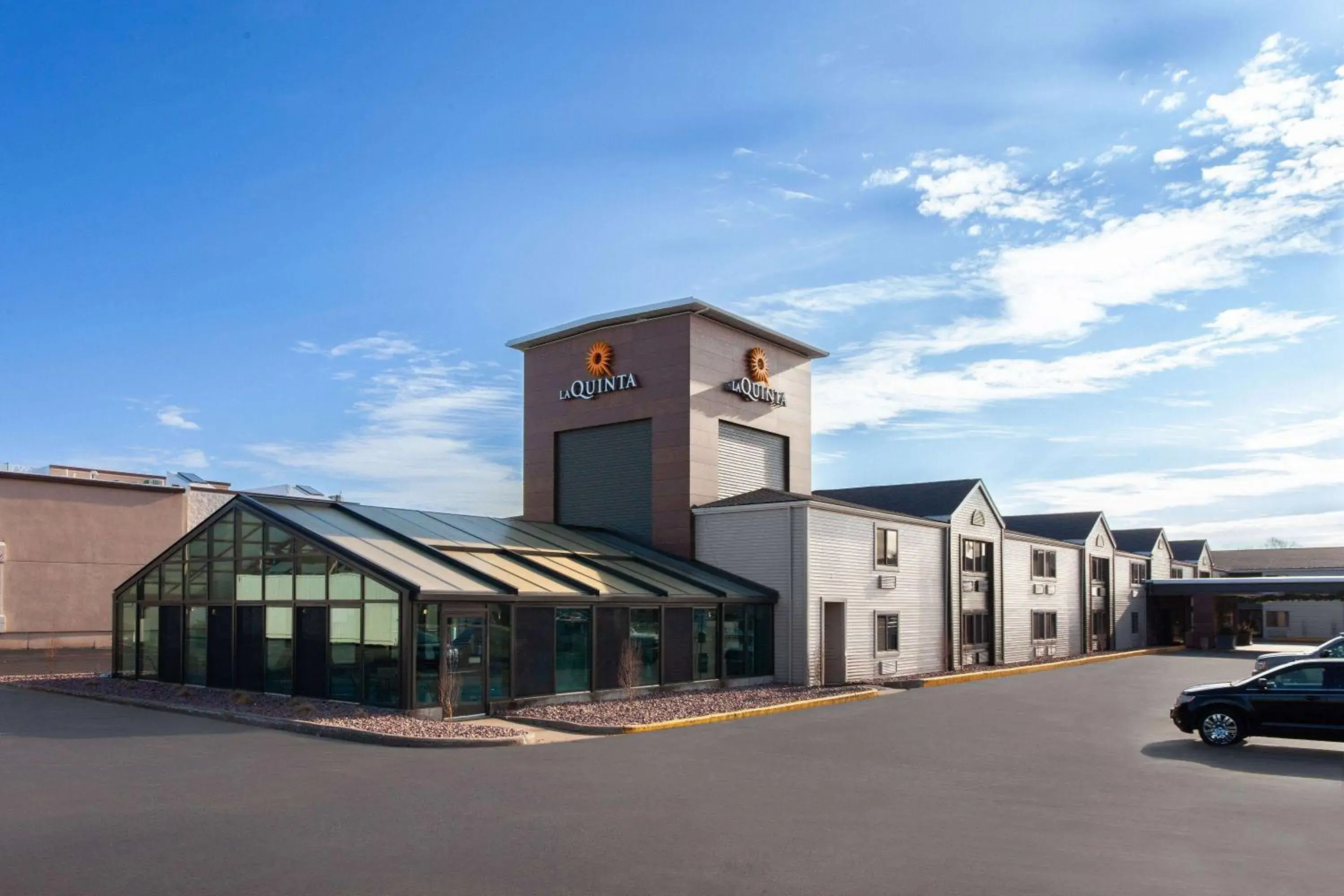 Property building in La Quinta Inn by Wyndham Wausau Property building in La Quinta Inn by Wyndham Wausau