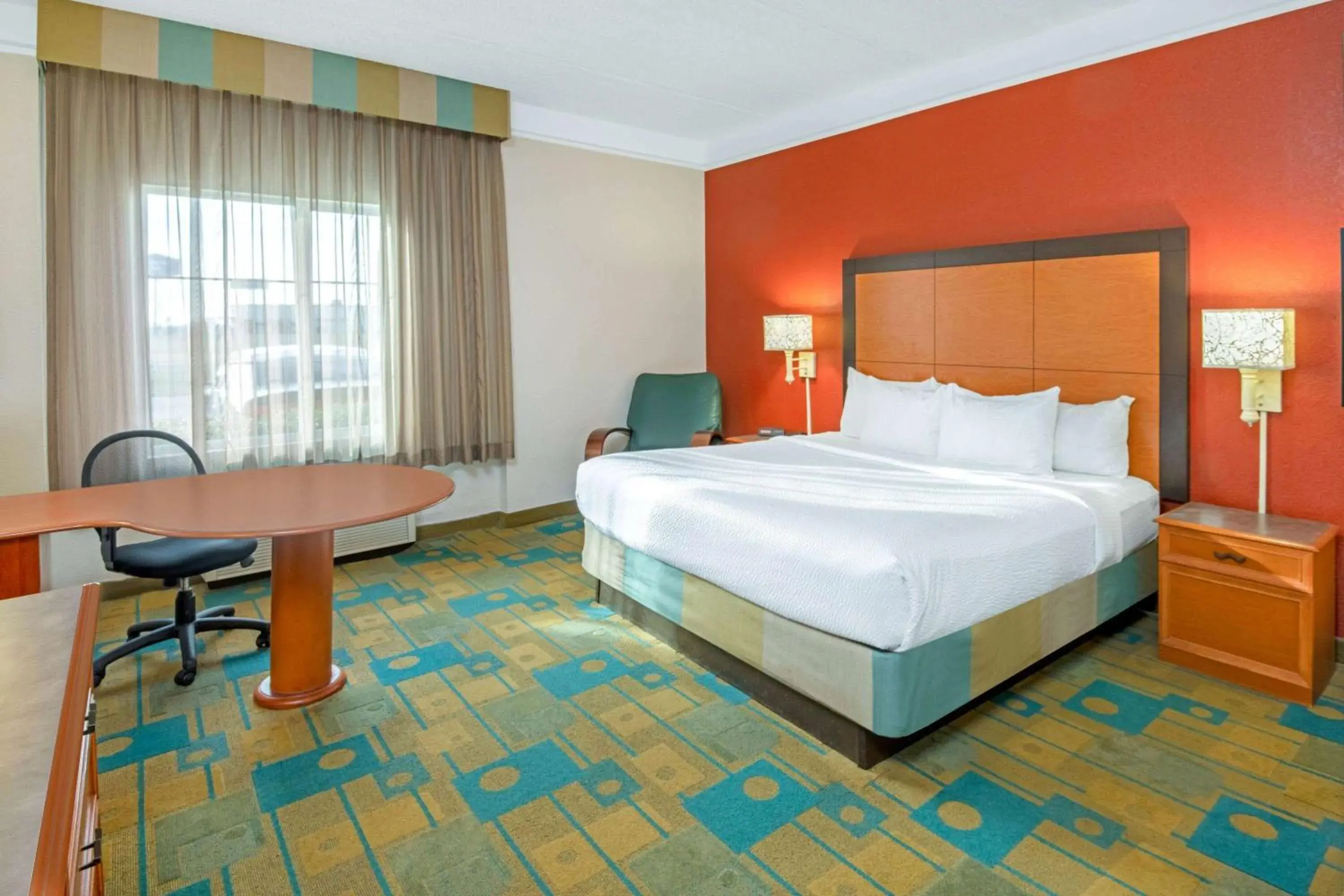 King Room - Non-Smoking in La Quinta by Wyndham Sherman King Room - Non-Smoking in La Quinta by Wyndham Sherman