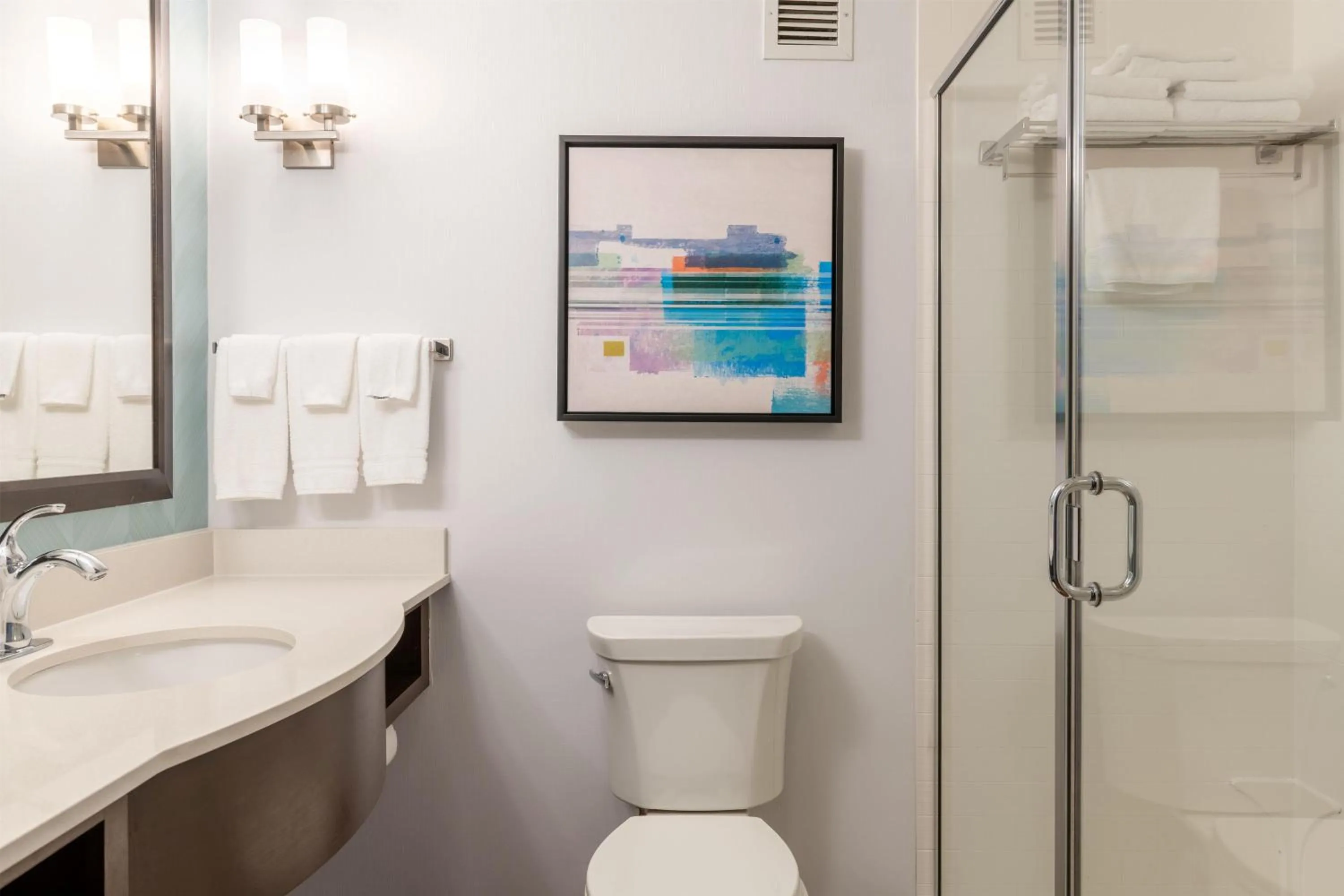 Bathroom in Hilton Garden Inn Portland Airport