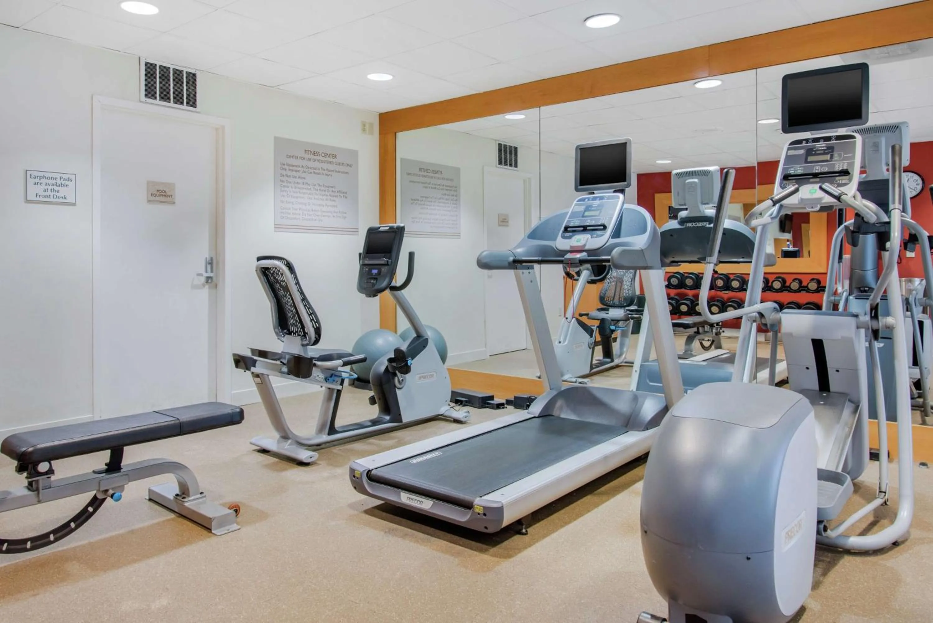 Fitness centre/facilities in Hilton Garden Inn Portland Airport