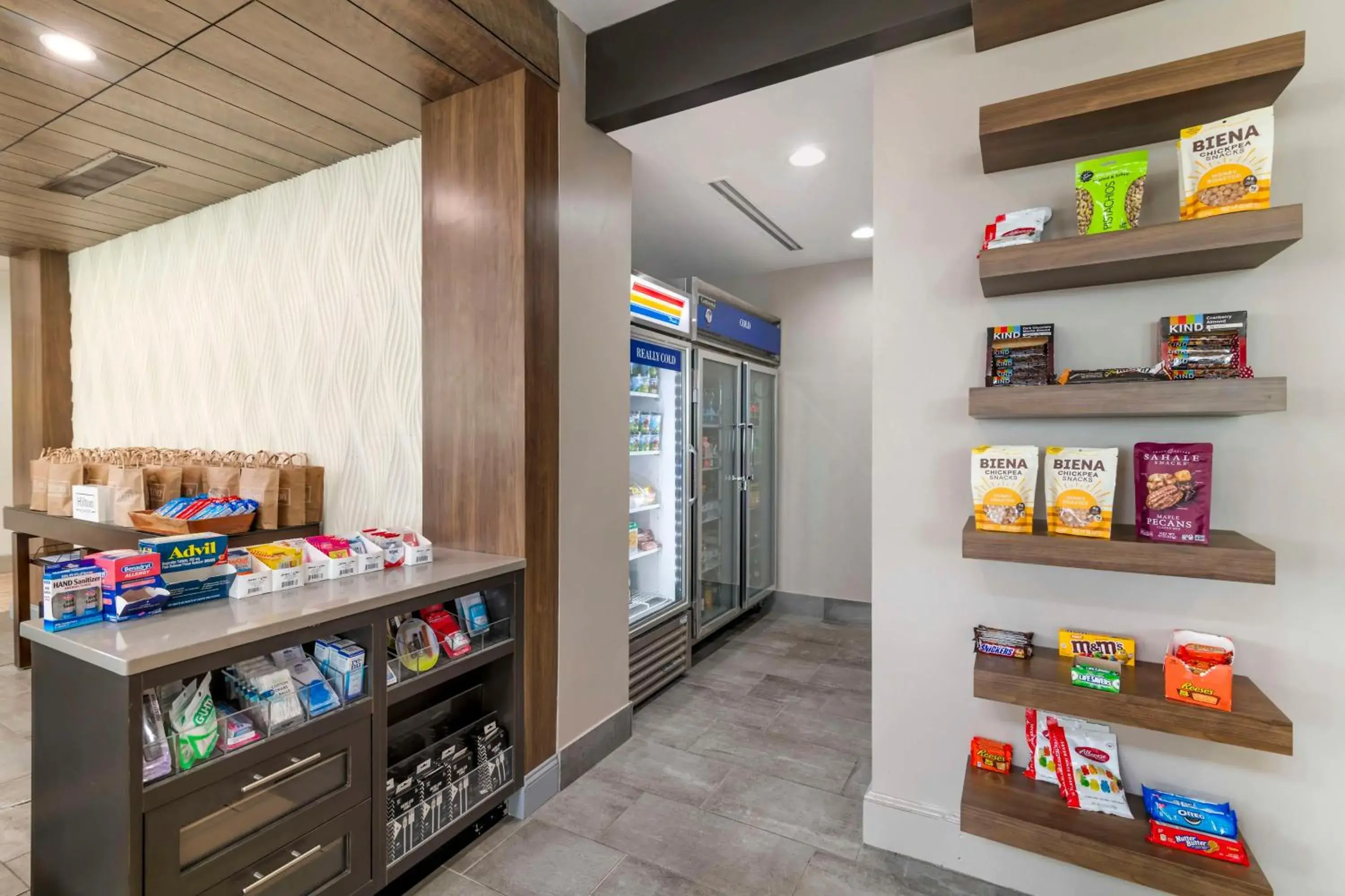 Restaurant/places to eat in Hilton Garden Inn Portland Airport Restaurant/places to eat in Hilton Garden Inn Portland Airport