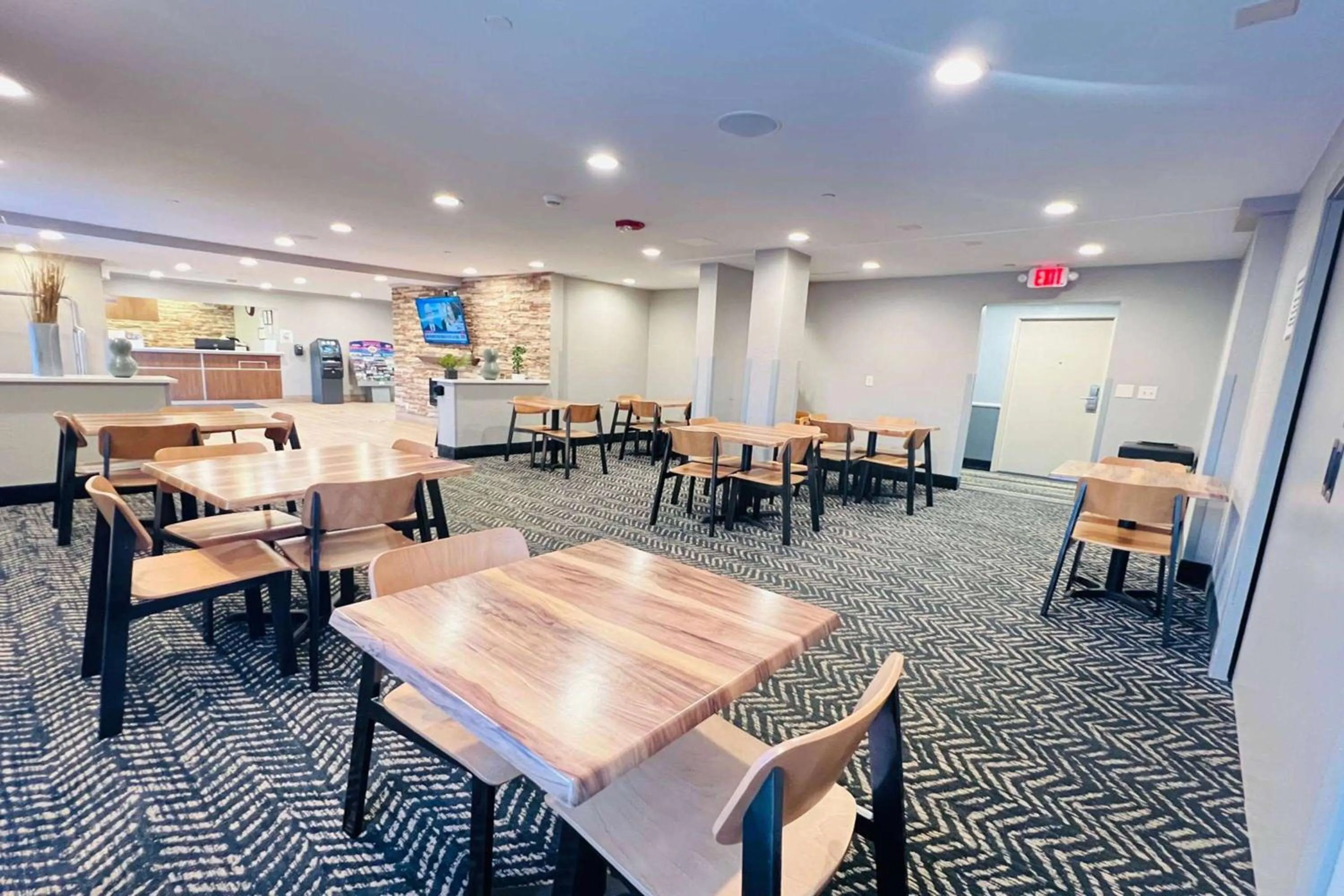 Breakfast in AmericInn by Wyndham Glendale Milwaukee