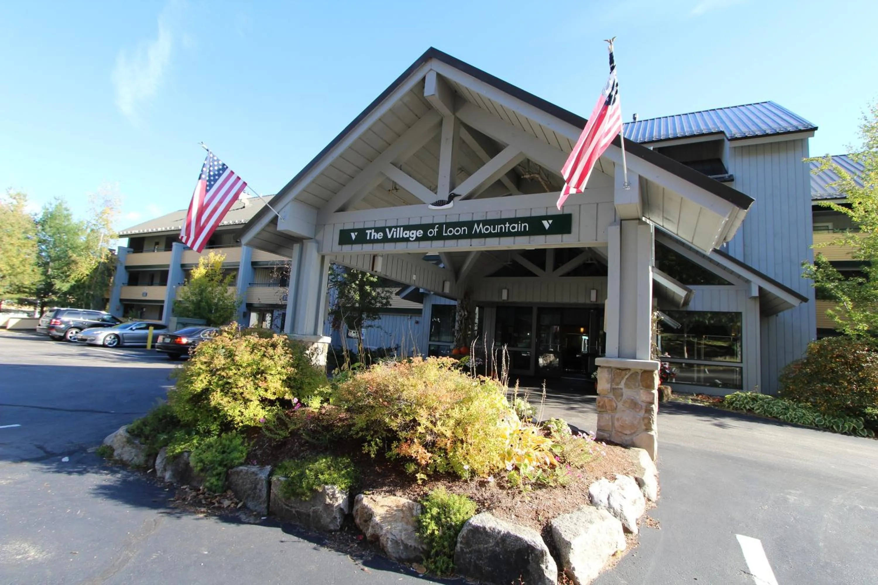 Facade/entrance in Village of Loon Mountain - VI
