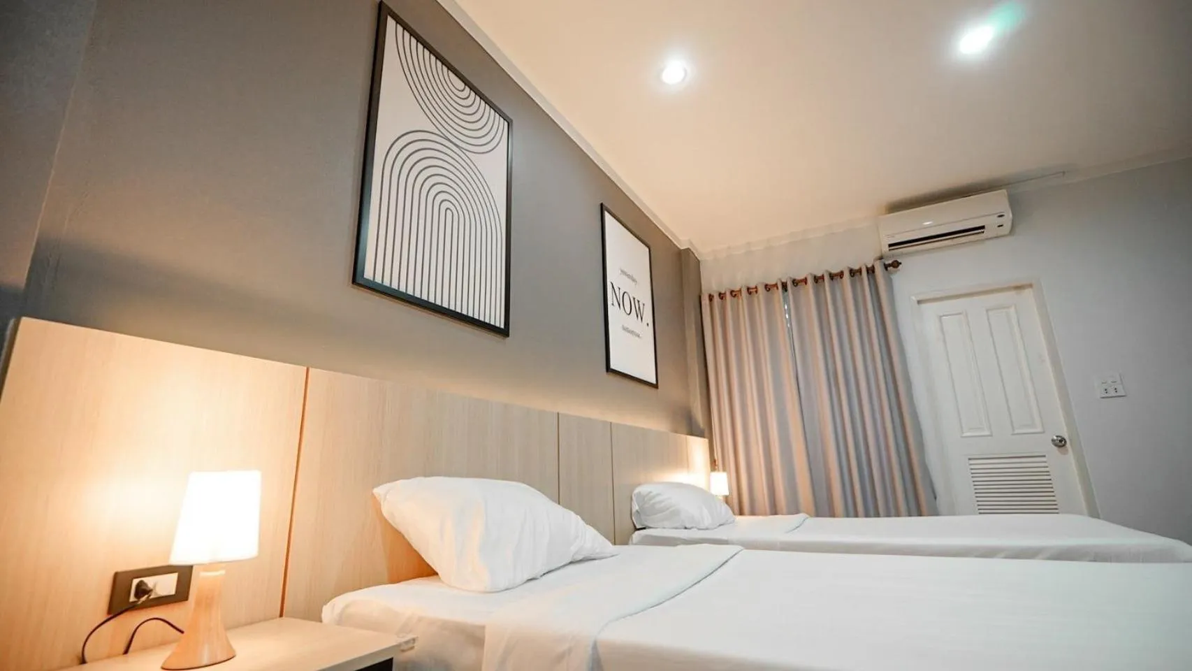 Bed in Boonsiri Boutique Hotel