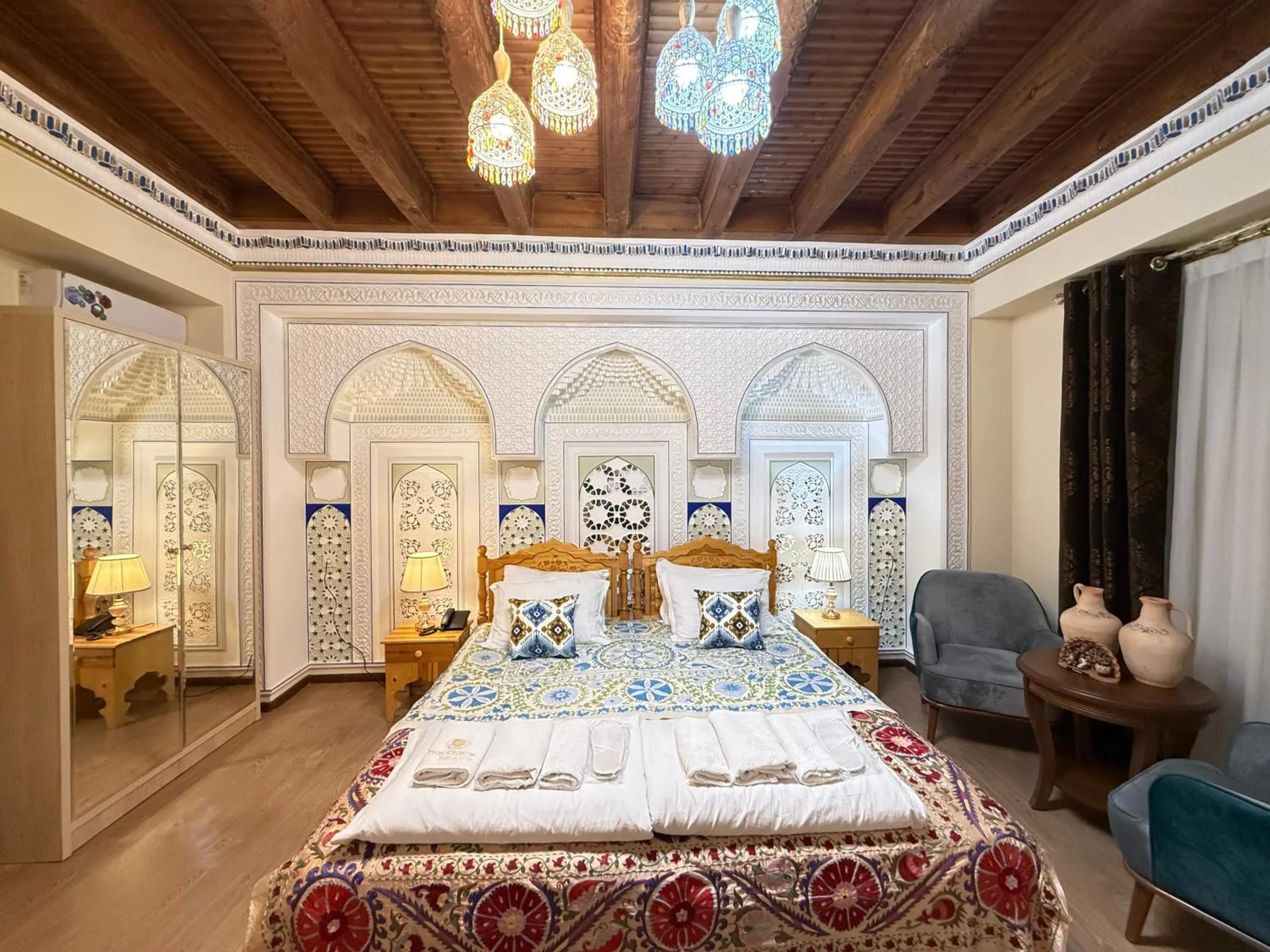 Bed in Basilic Boutique Hotel
