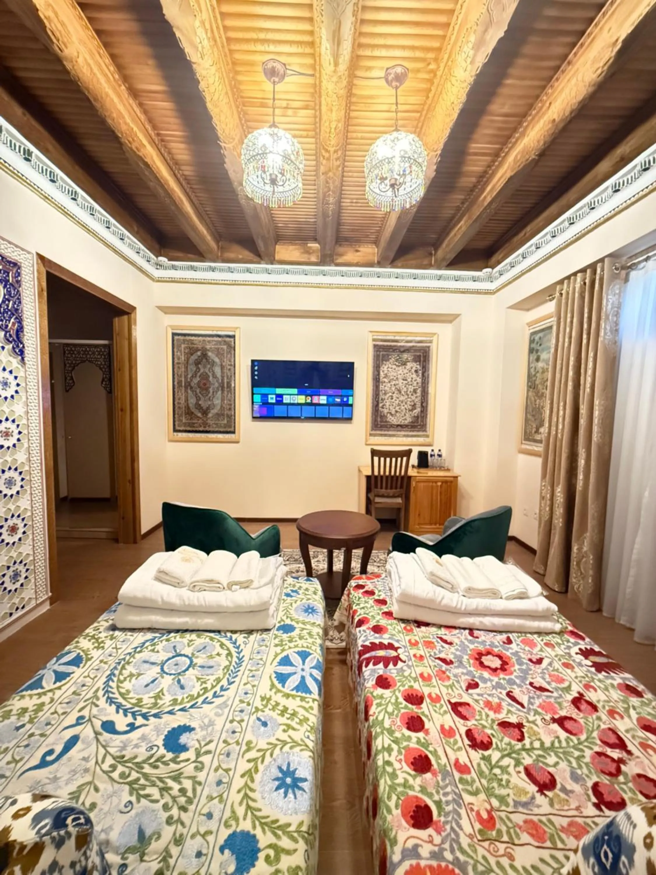 Bed in Basilic Boutique Hotel
