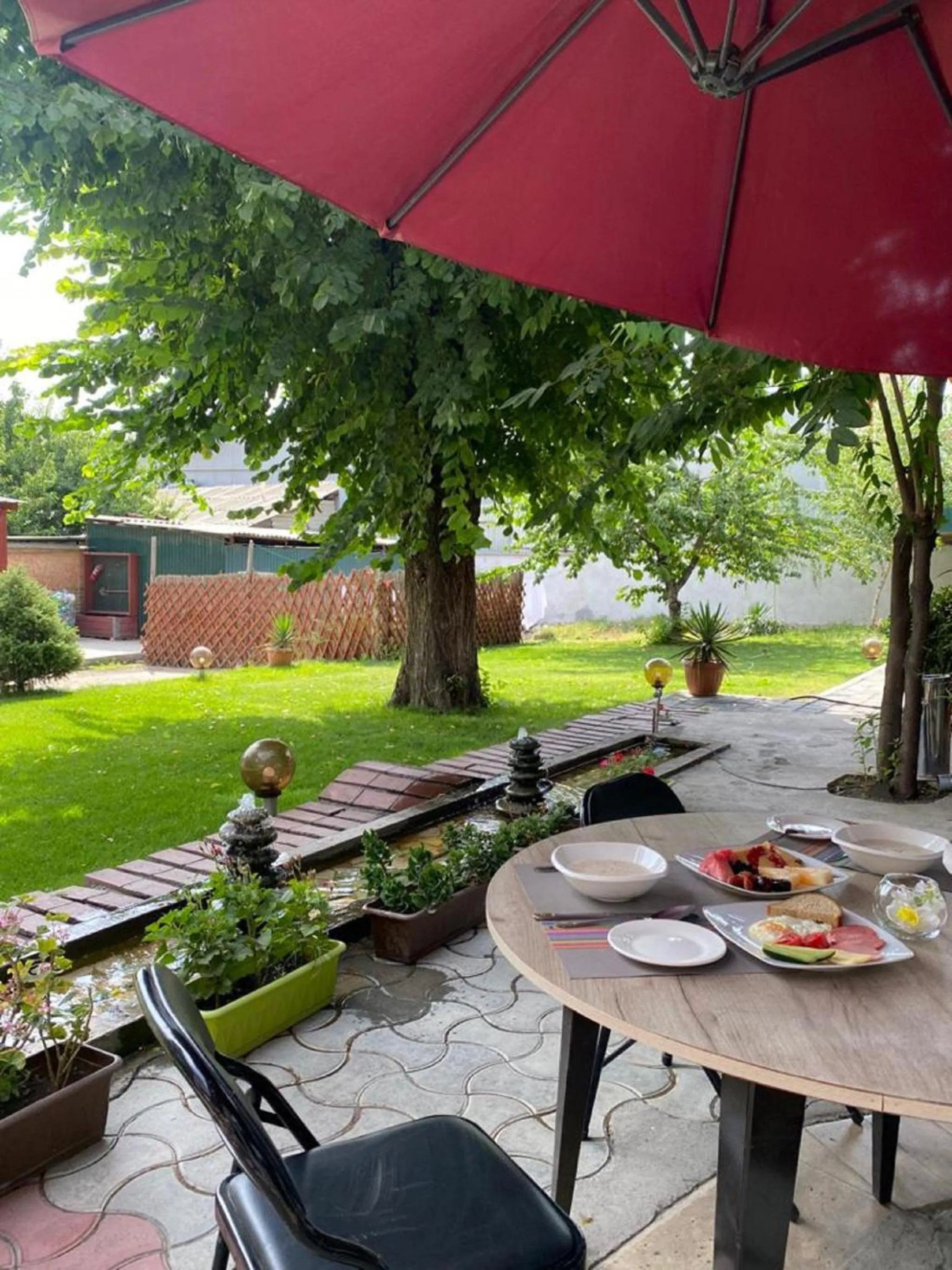 Breakfast in Eco House