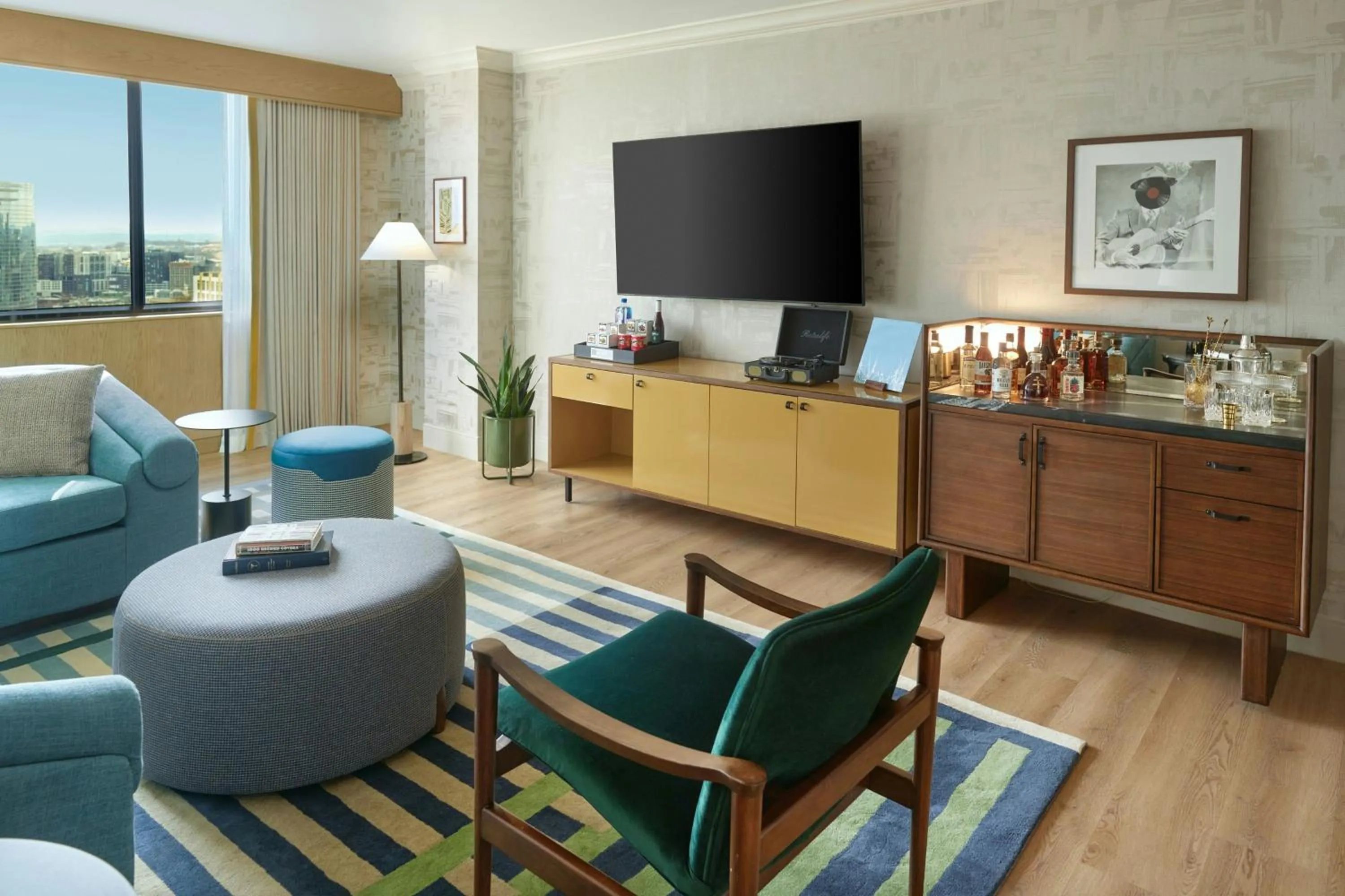 Photo of the whole room in Sheraton Grand Nashville Downtown