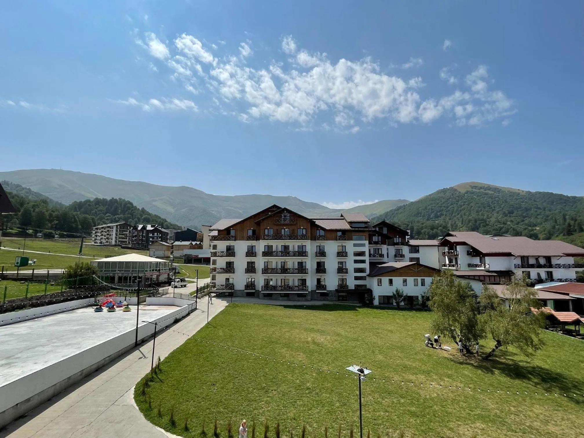 Snow Pine Suite - 4 Star Resort