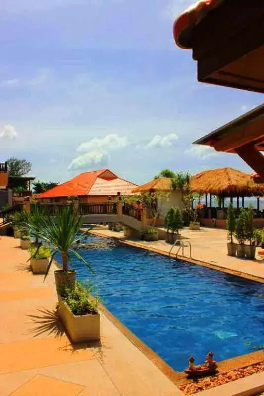 Pool view in Peace Paradise Beach Pool view in Peace Paradise Beach