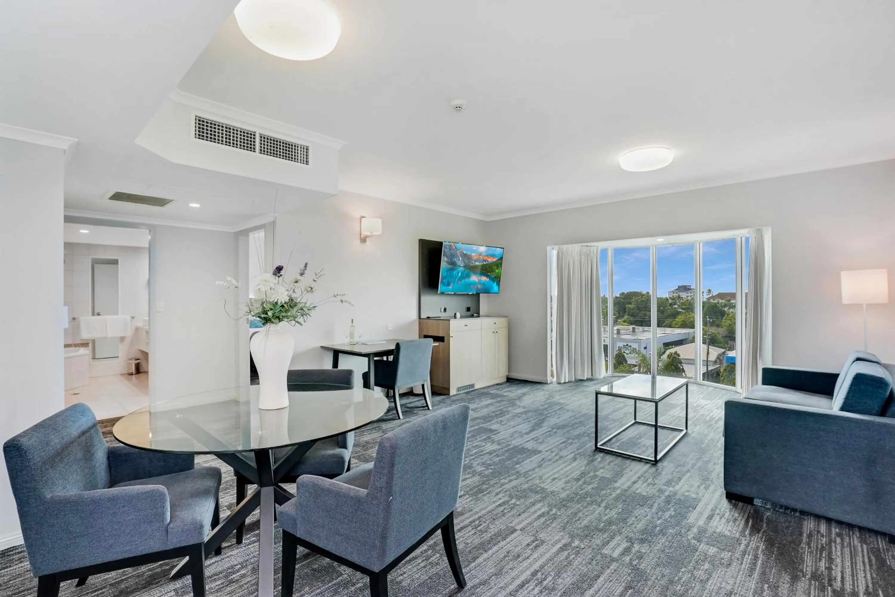 Living room in Cairns Sheridan Hotel