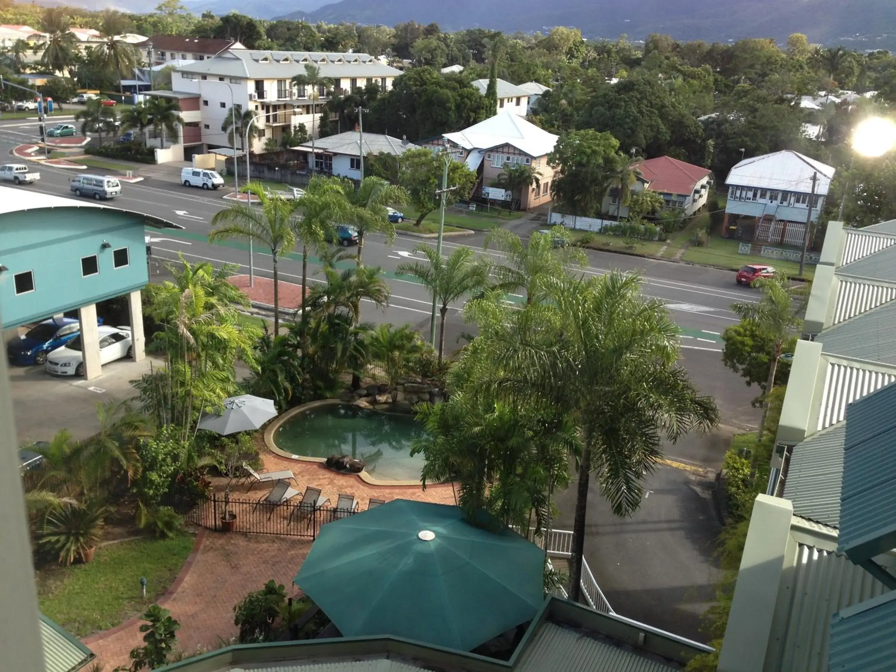 Pool view in Cairns Sheridan Hotel Pool view in Cairns Sheridan Hotel