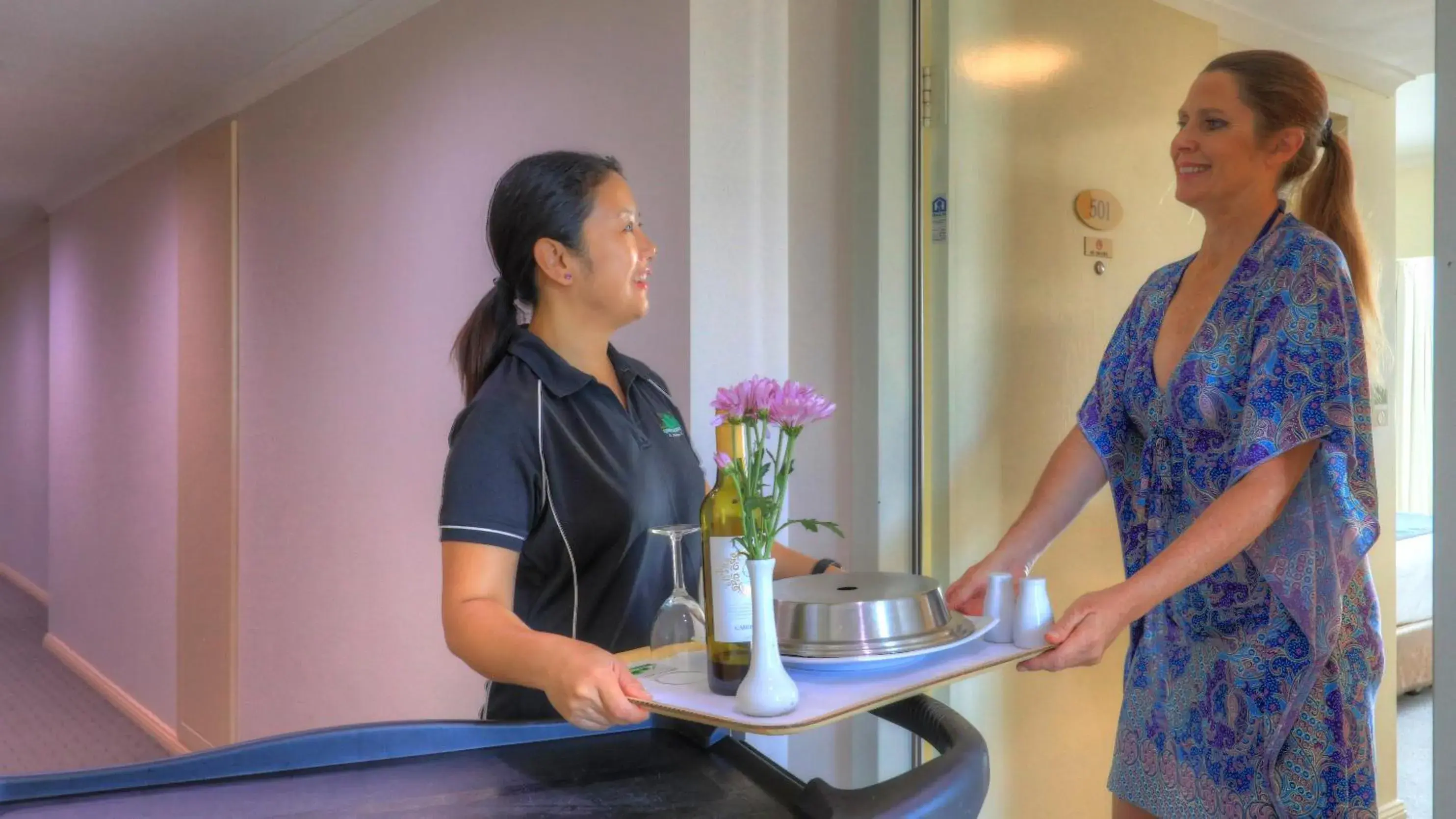 Food and drinks in Cairns Sheridan Hotel Food and drinks in Cairns Sheridan Hotel