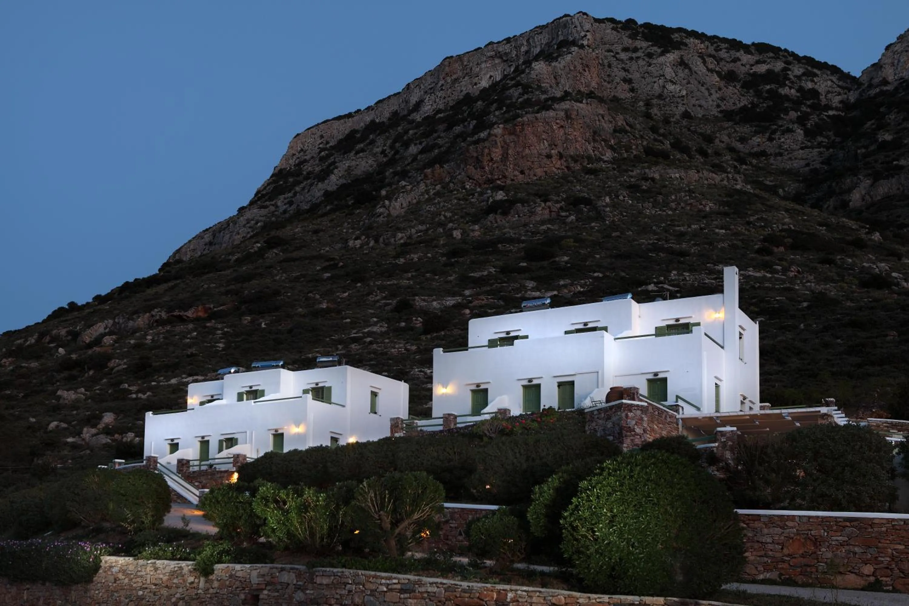 Facade/entrance in Xerolithia