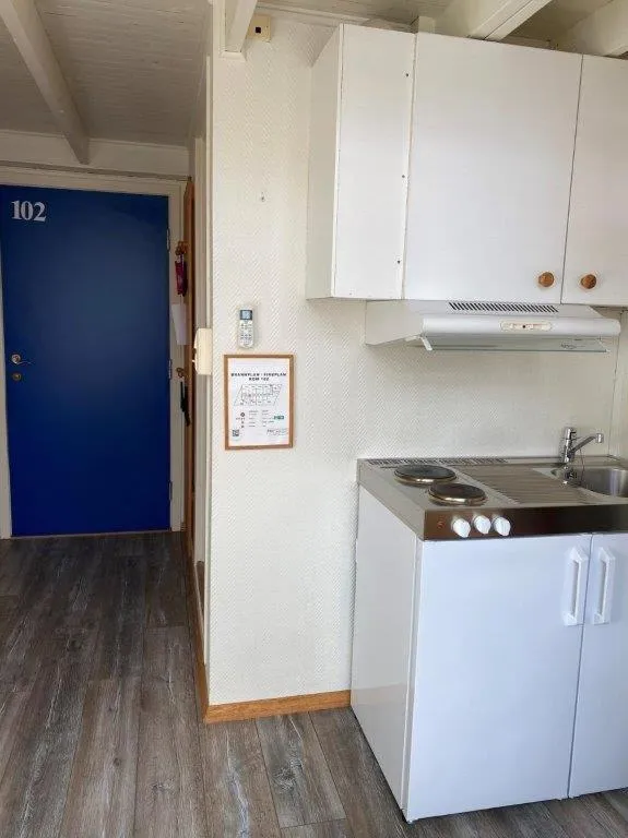 Kitchen or kitchenette in Hotel Svartisen