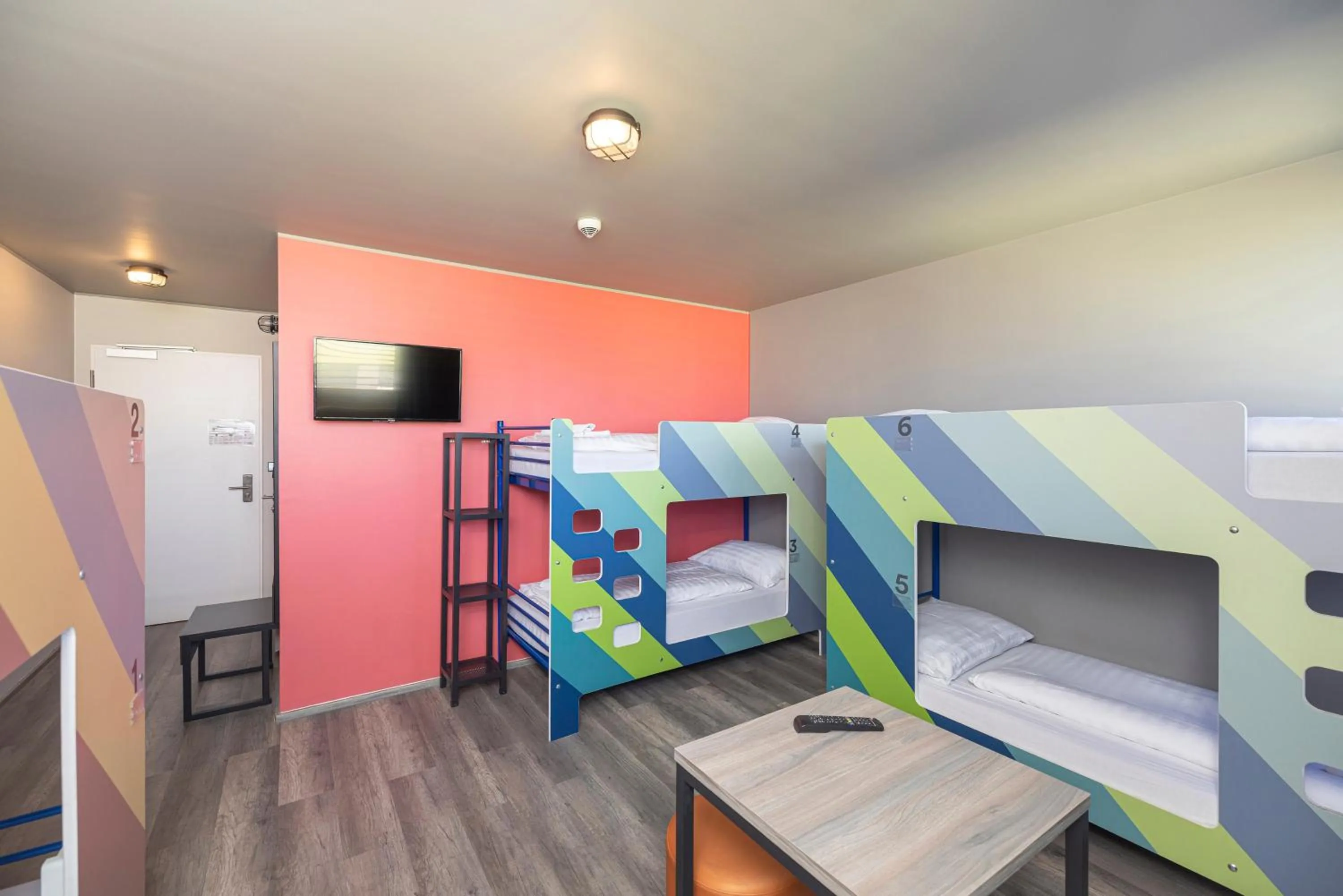 bunk bed, Bed in a&o Graz Hauptbahnhof