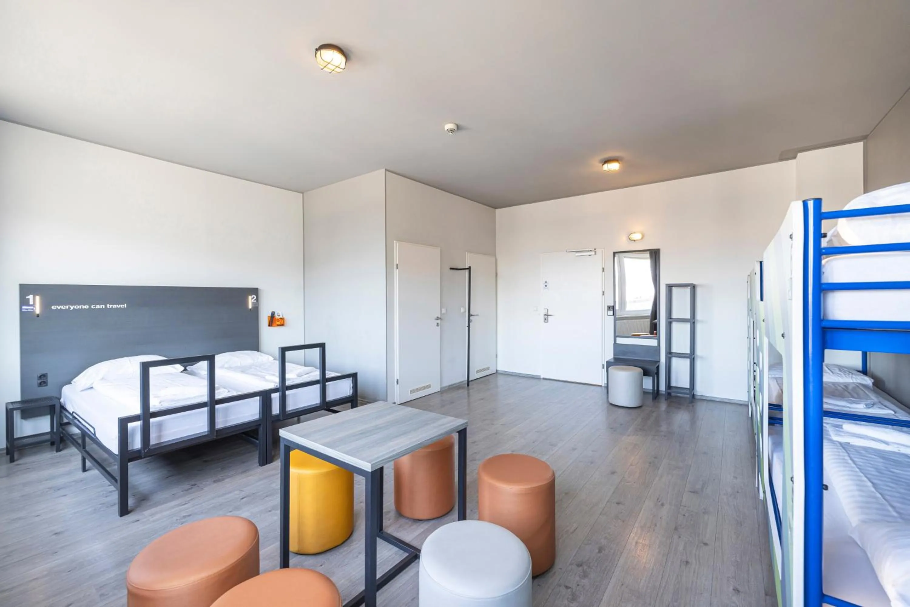 bunk bed, Bed in a&o Graz Hauptbahnhof