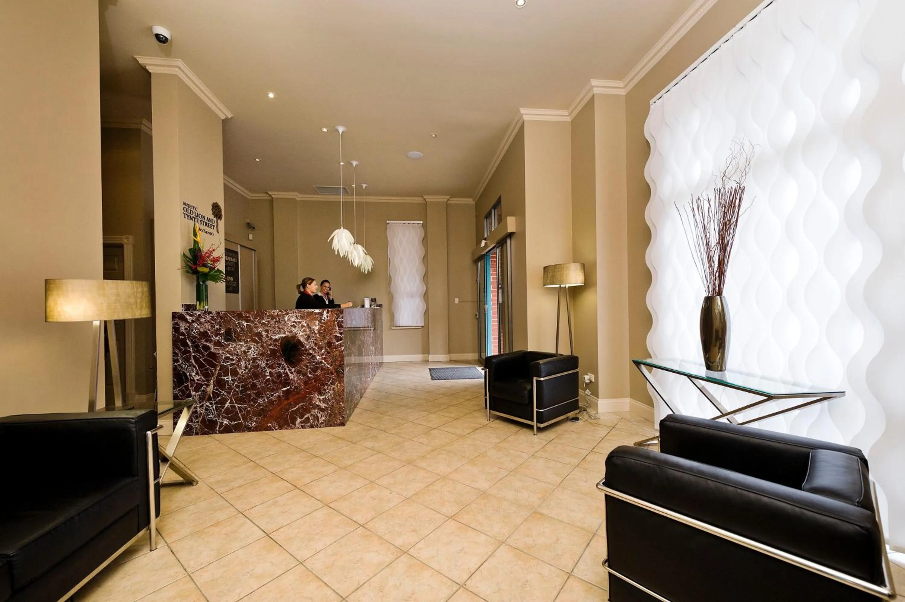Lobby or reception in Majestic Old Lion Apartments