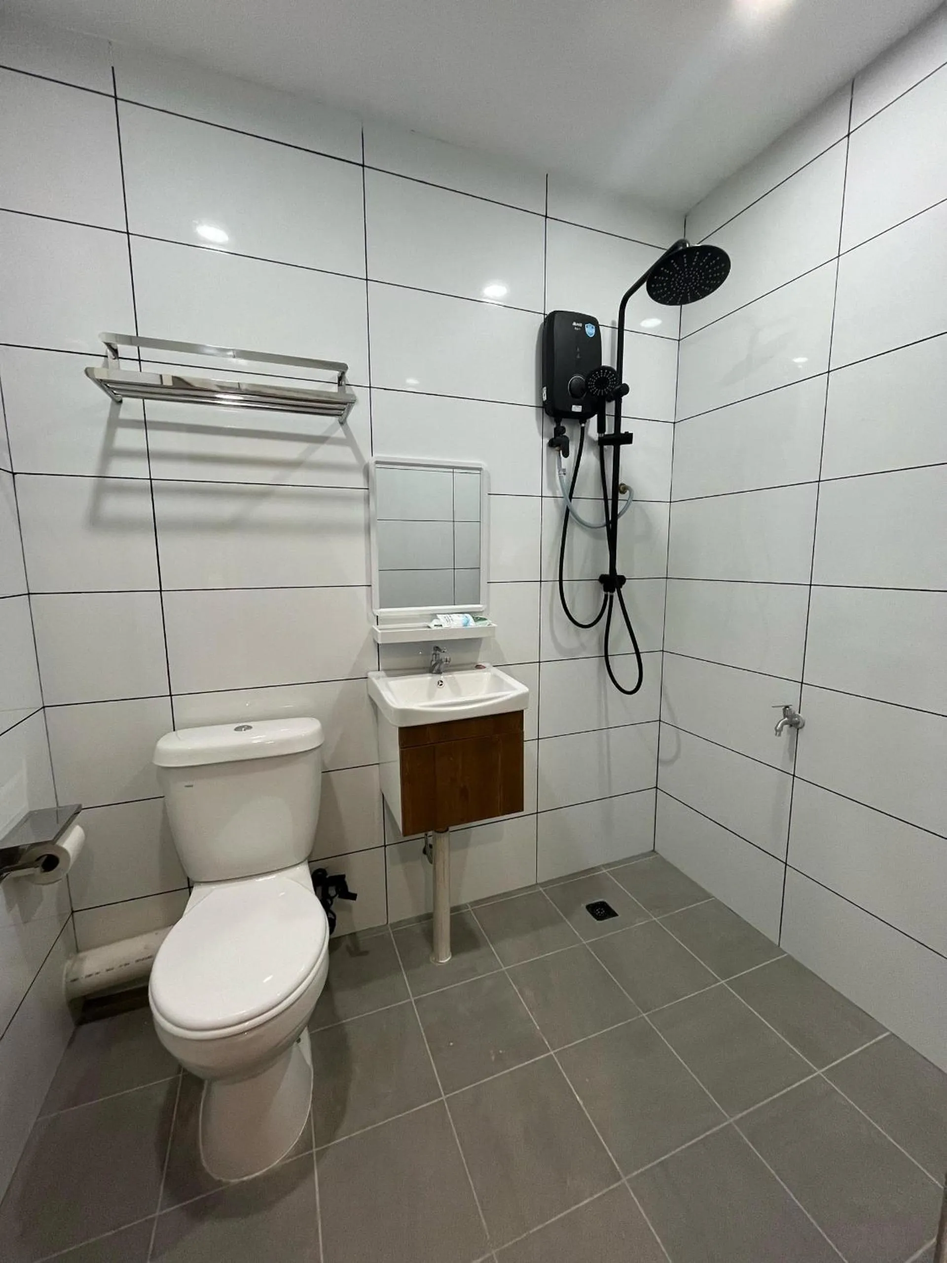 Toilet in Halo Hotel