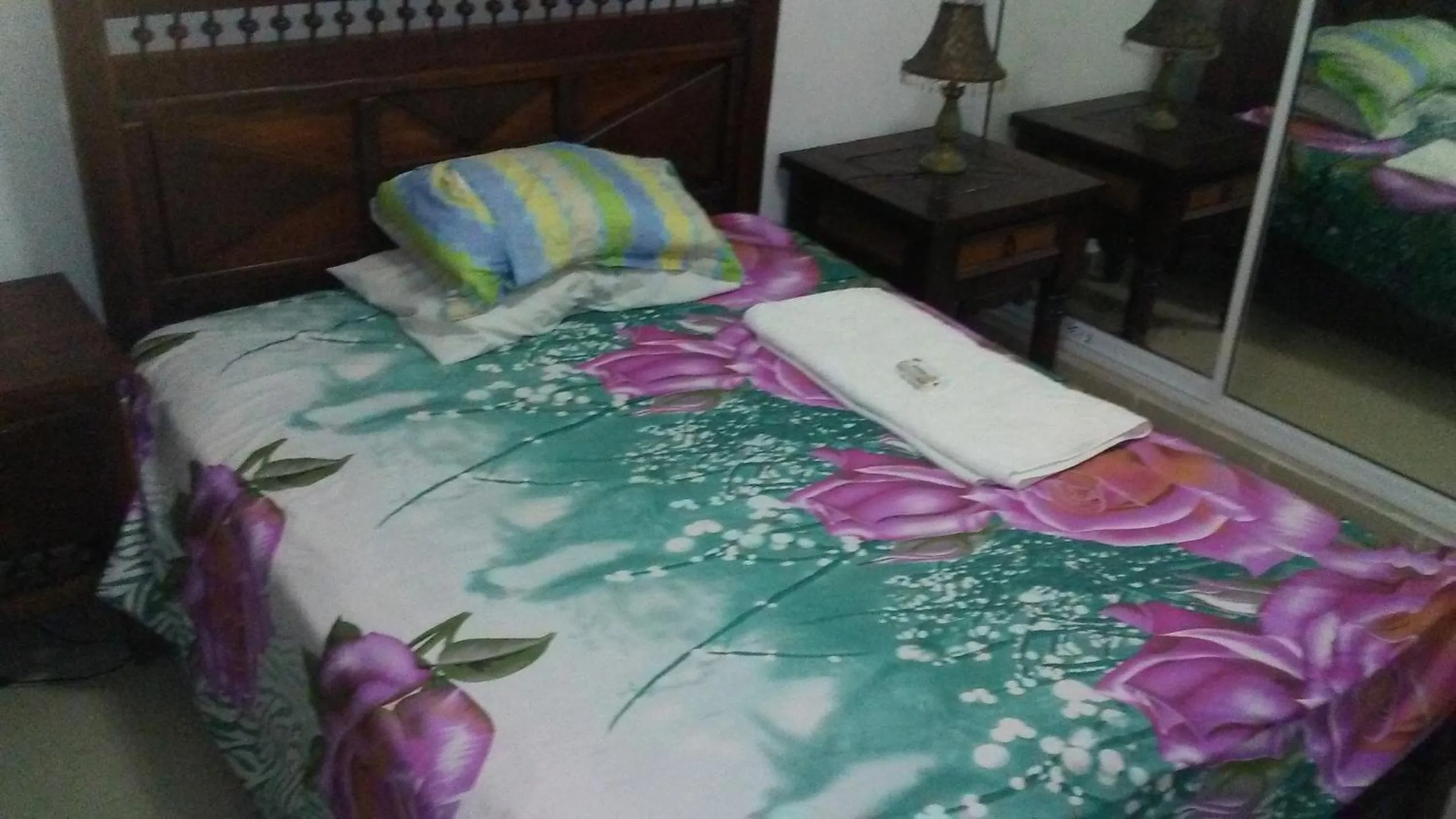 Bed in Rolando share apart
