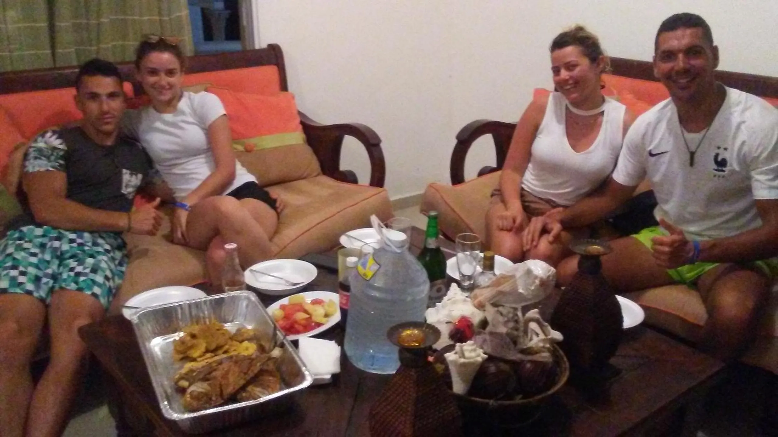 Food in Rolando share apart