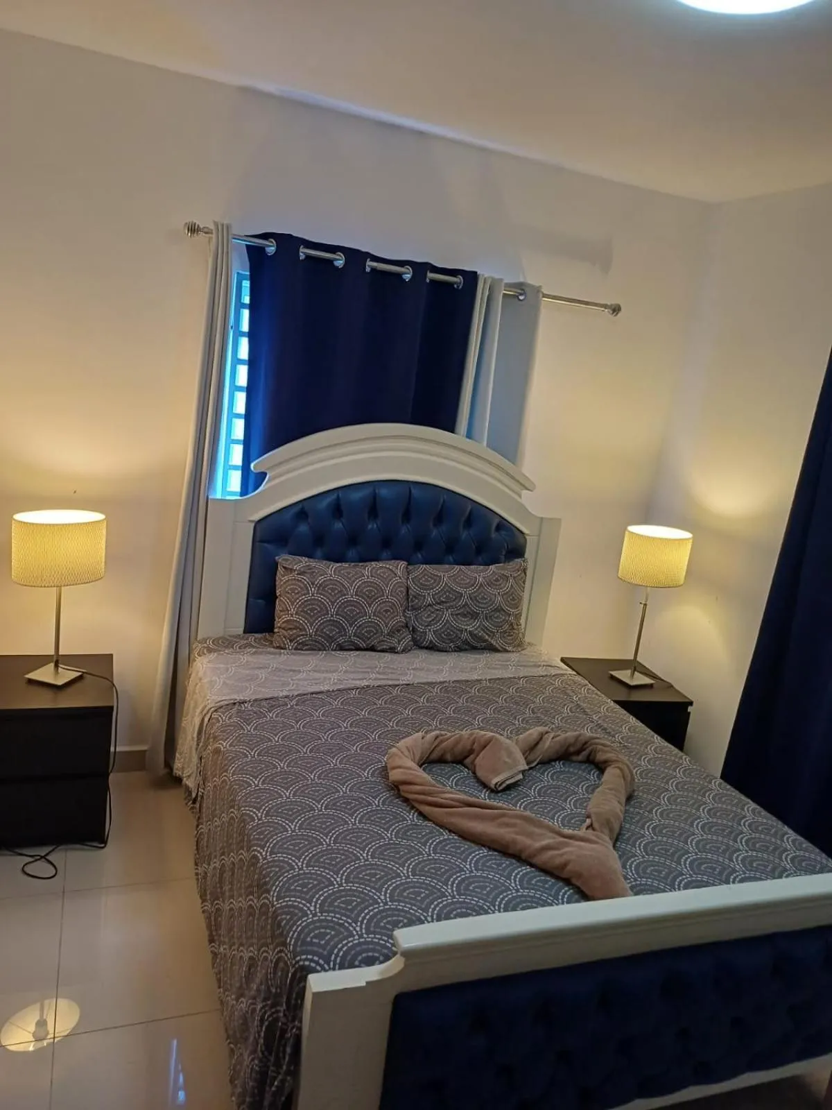 Bed in Rolando share apart